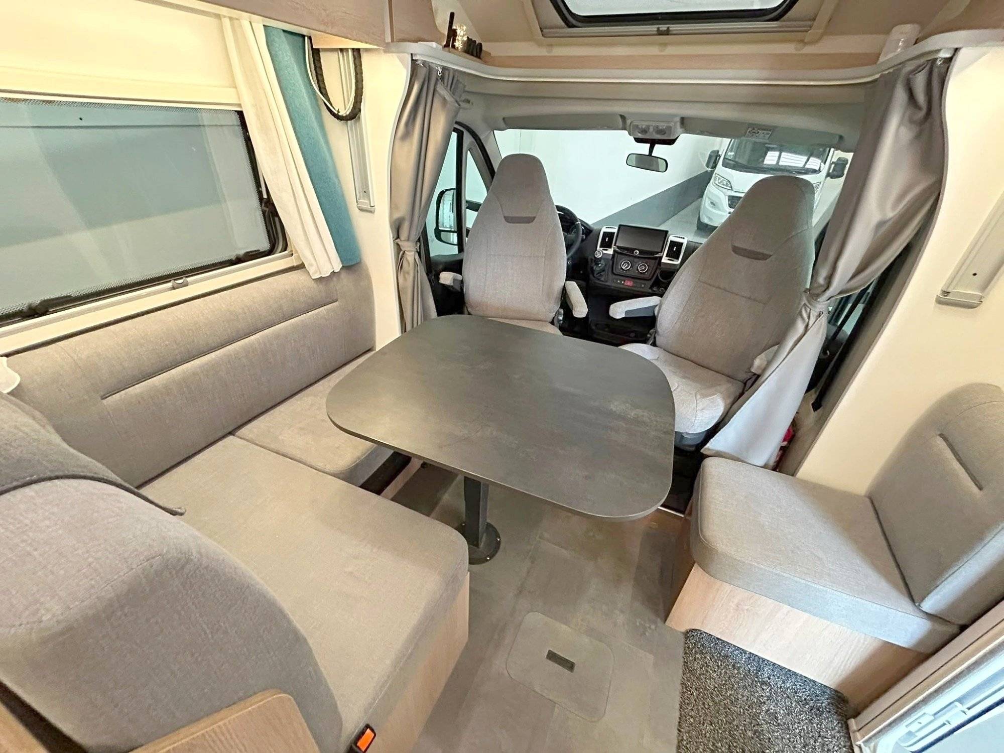 Comedor Citroën 2.2L 140CV - Yescapa