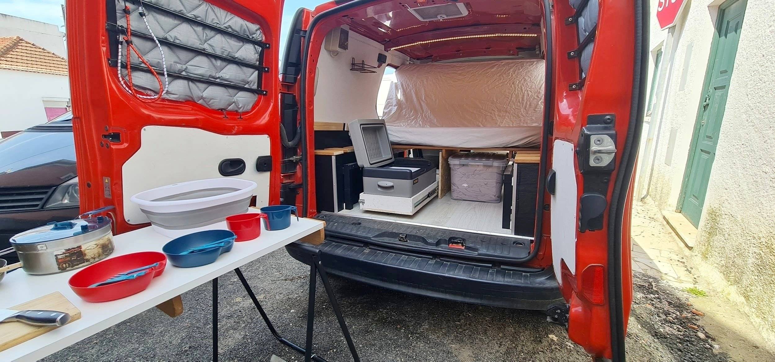 Eethoek Renault Kangoo Maxi - Yescapa