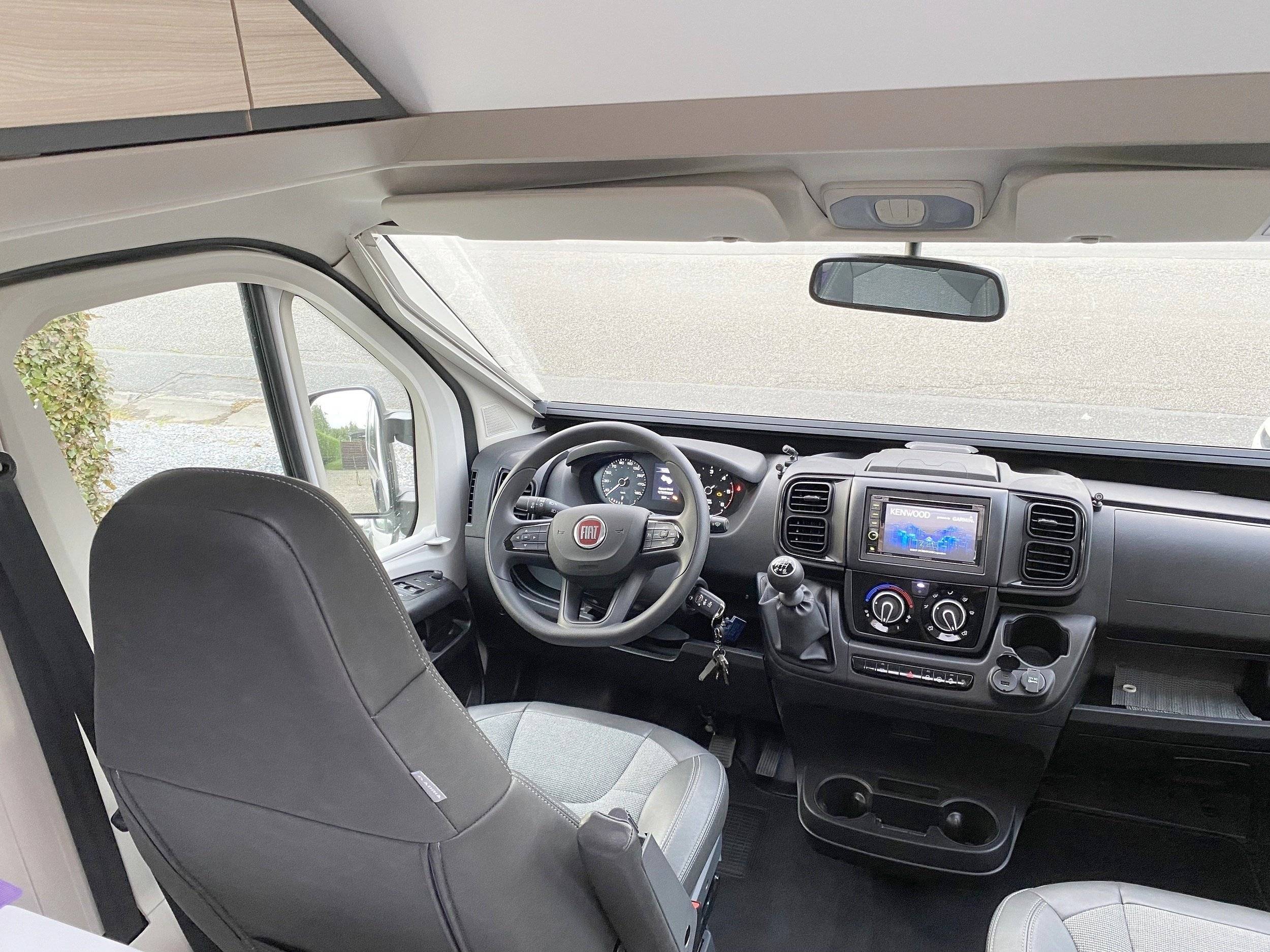 Adria Adria Twin PLUS 600 SPB Family