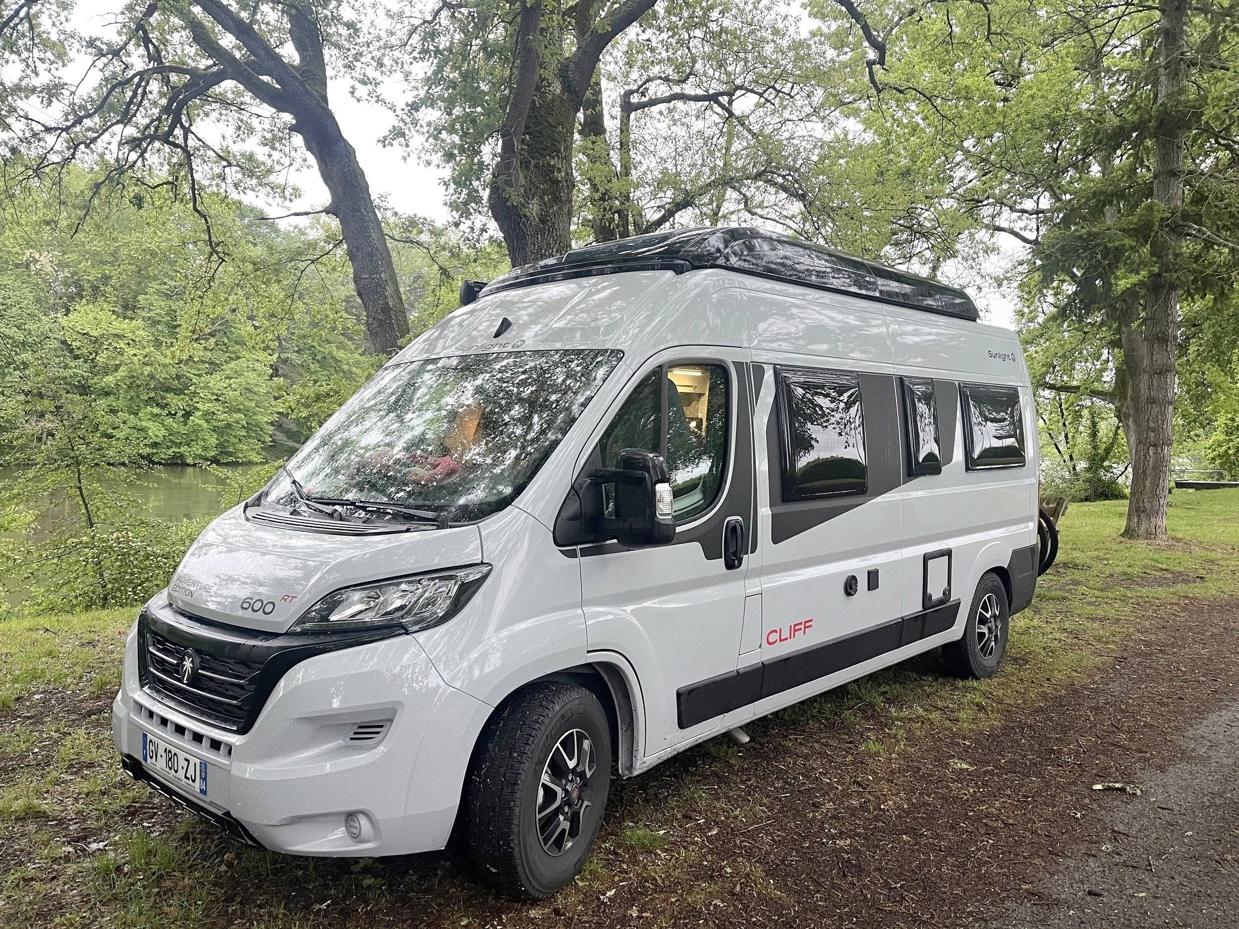 Voorkant 3/4 Fiat Fiat ducato - Yescapa