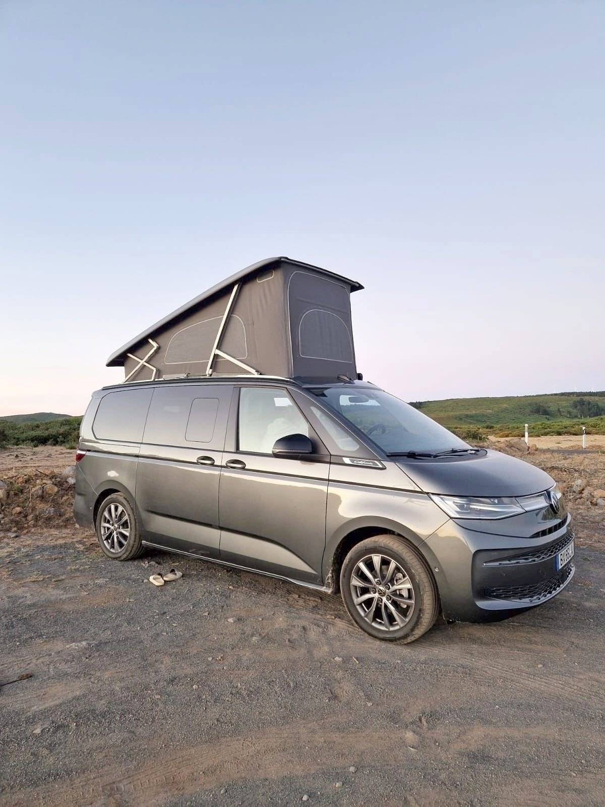 Front view from 3/4 Volkswagen - Yescapa