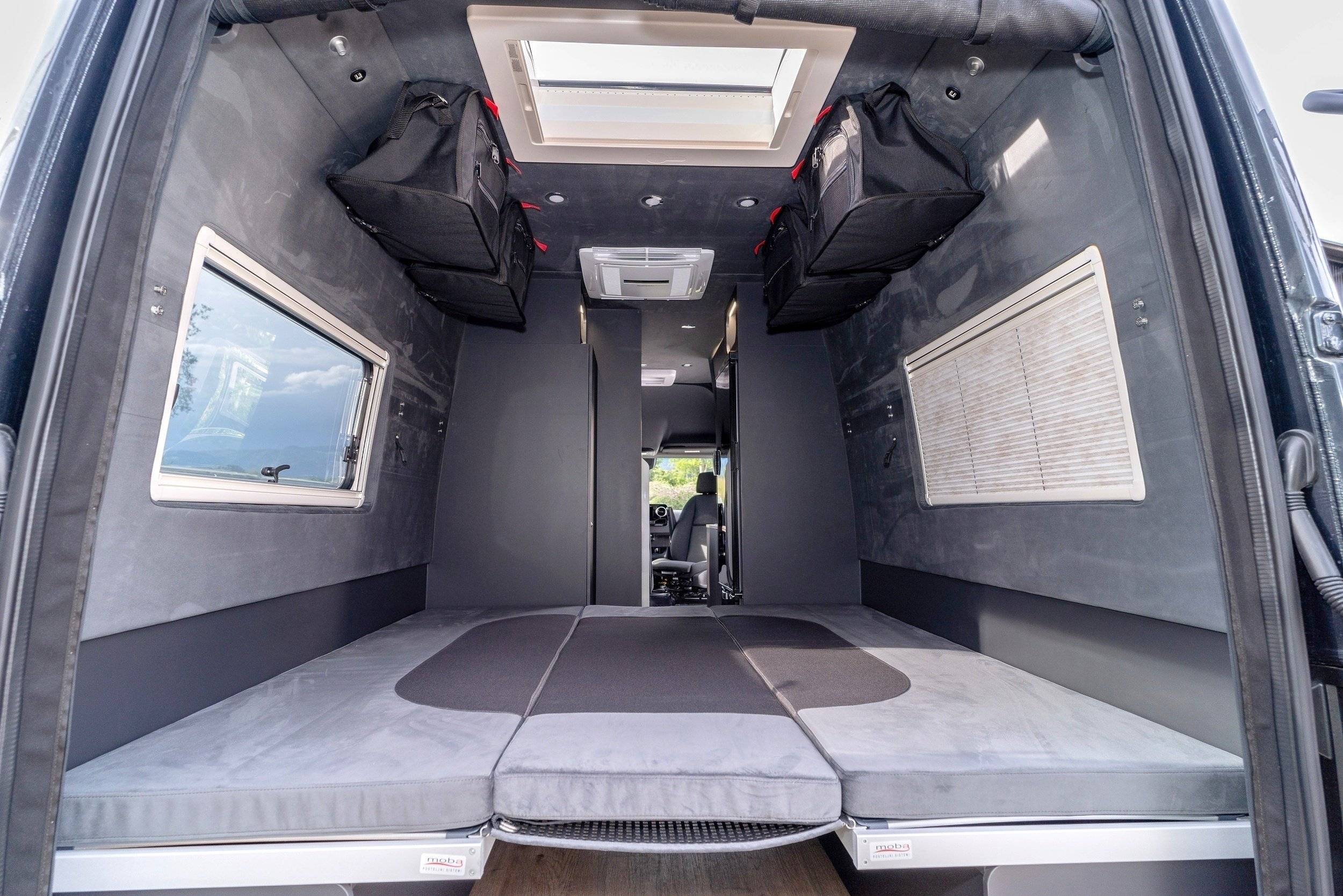 Aquila Stenar 4 Sprinter 319 2WD L4H3