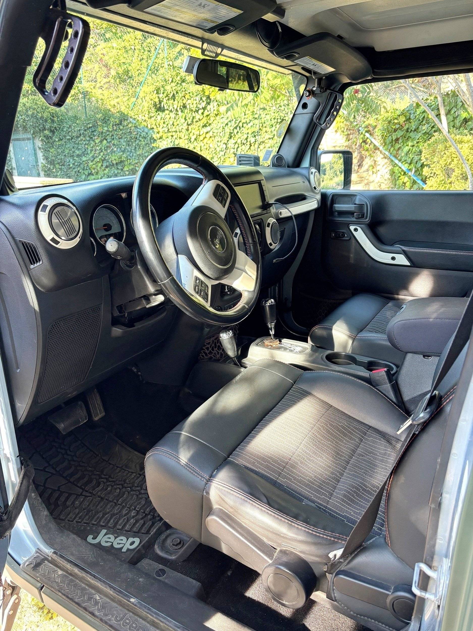 DREAM TEAM CAR Jeep Wrangler