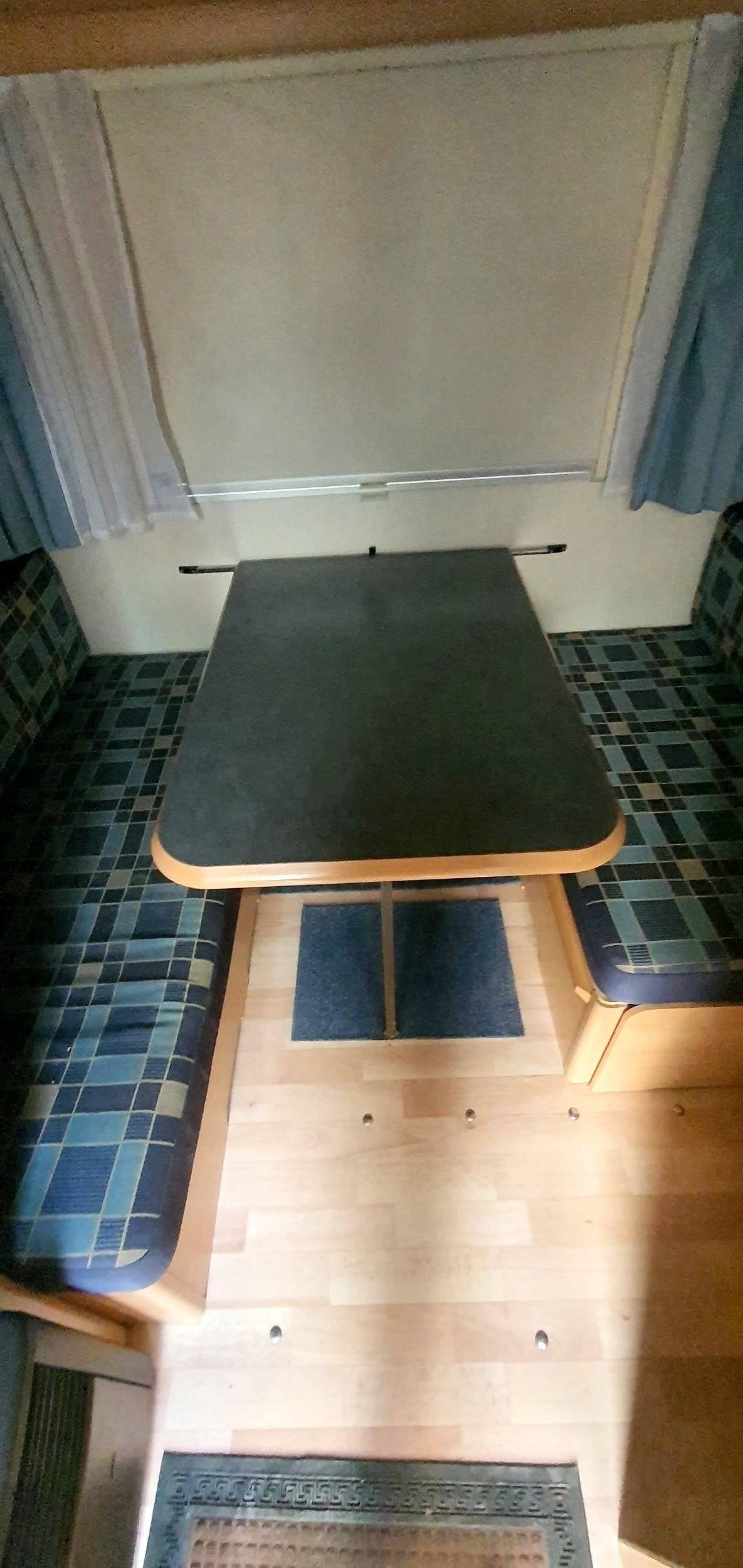 Dinette  - Yescapa
