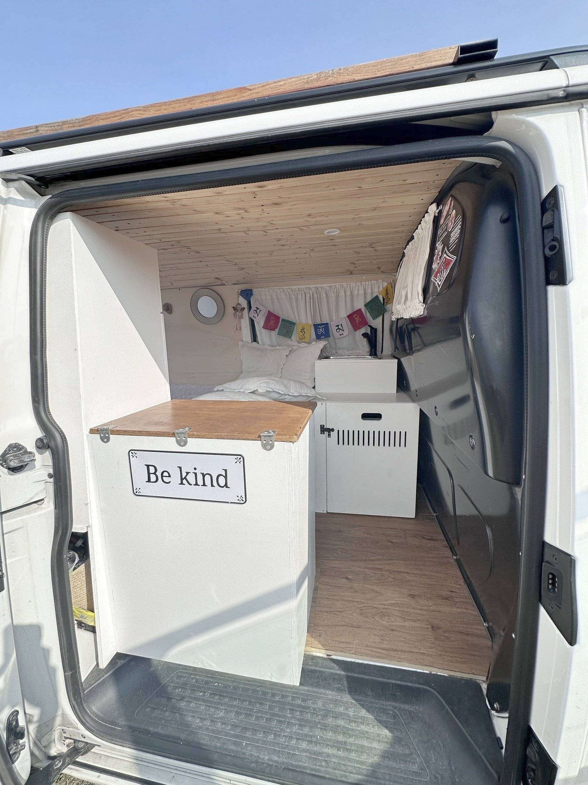 caracas T6 2 l 102 ch