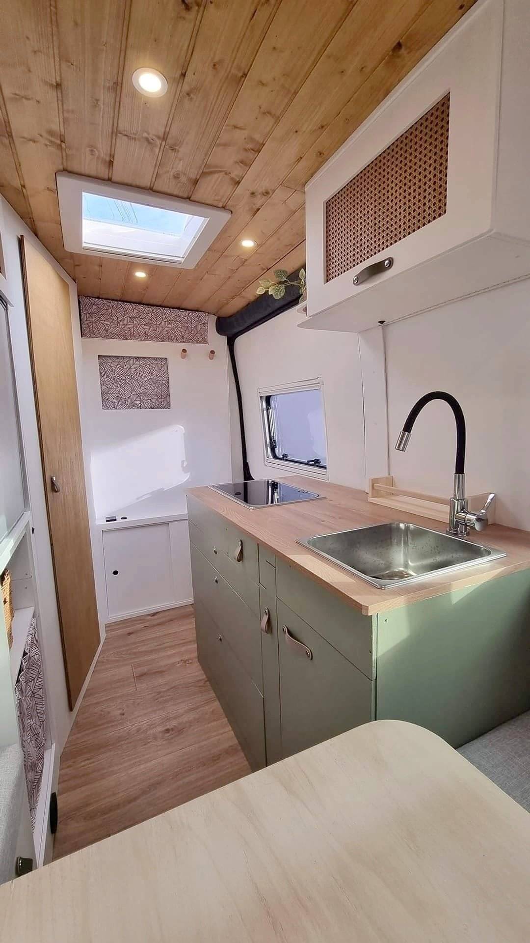 Peugeot Boxer 2,2 l hdi 130 ch