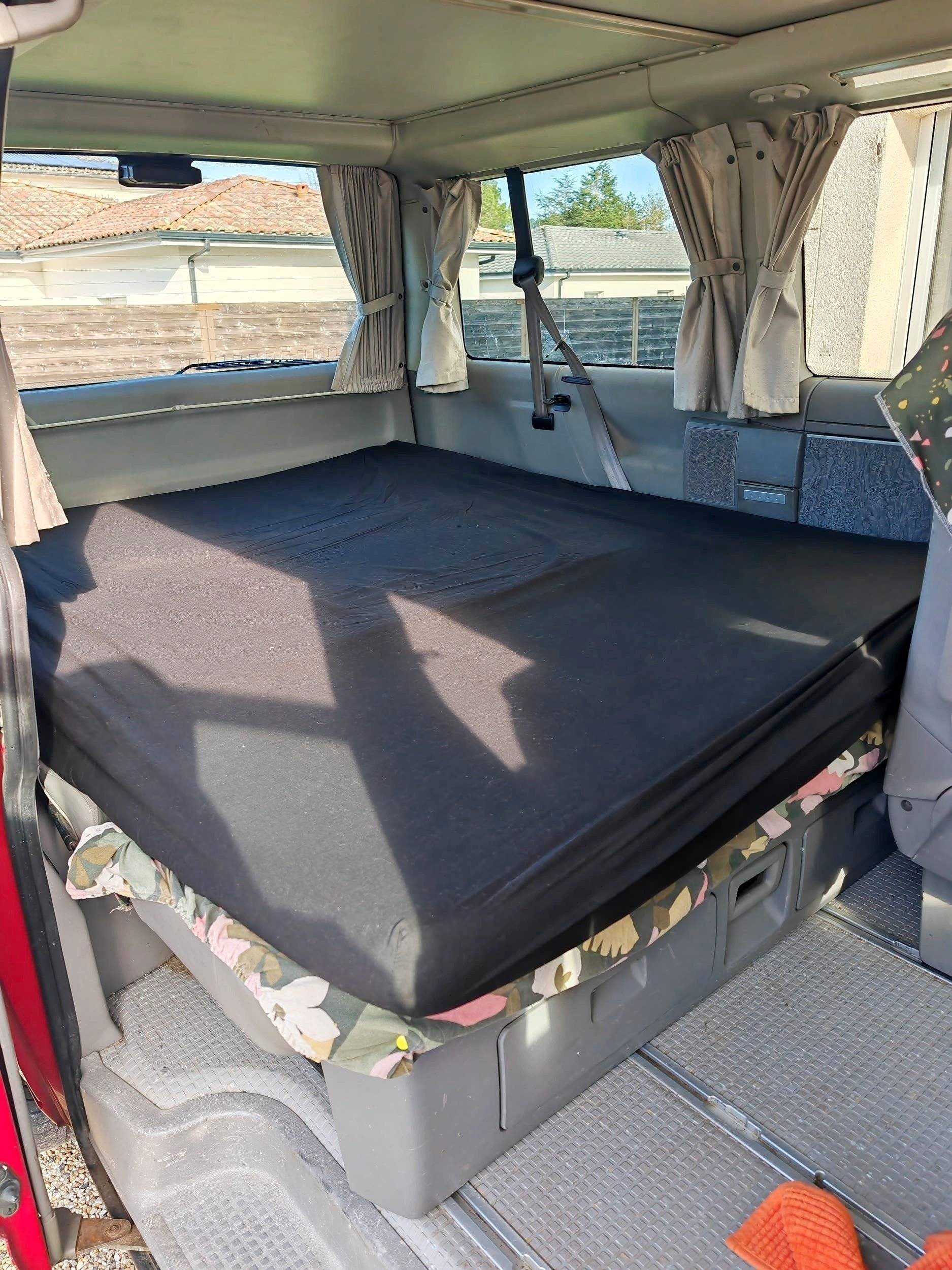 Couchages Volkswagen T4 Multivan Westfalia - Yescapa