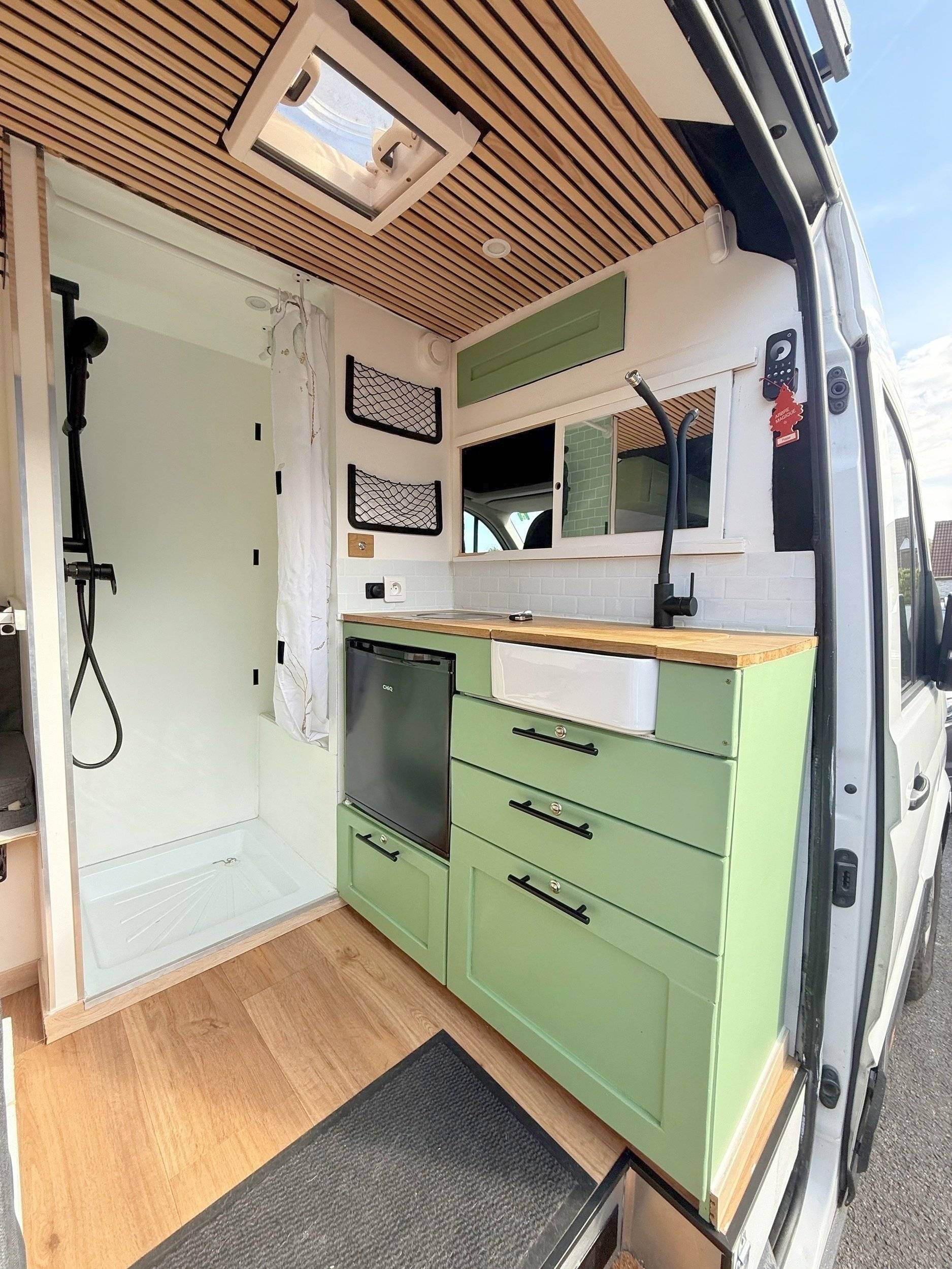 Cozinha Volkswagen Crafter 4x4 2 l 163 ch - Yescapa