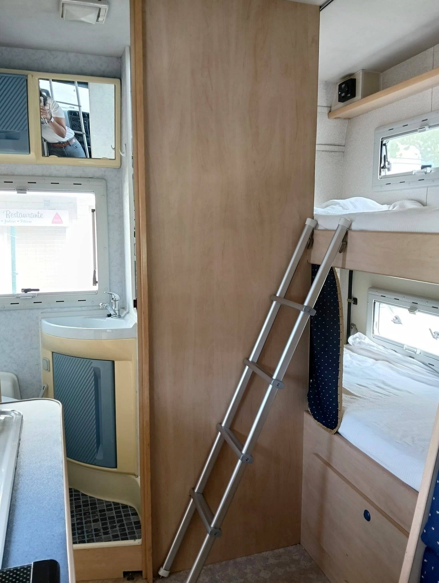 Dormidas Fiat DUCATO 2.8 idtd - Yescapa