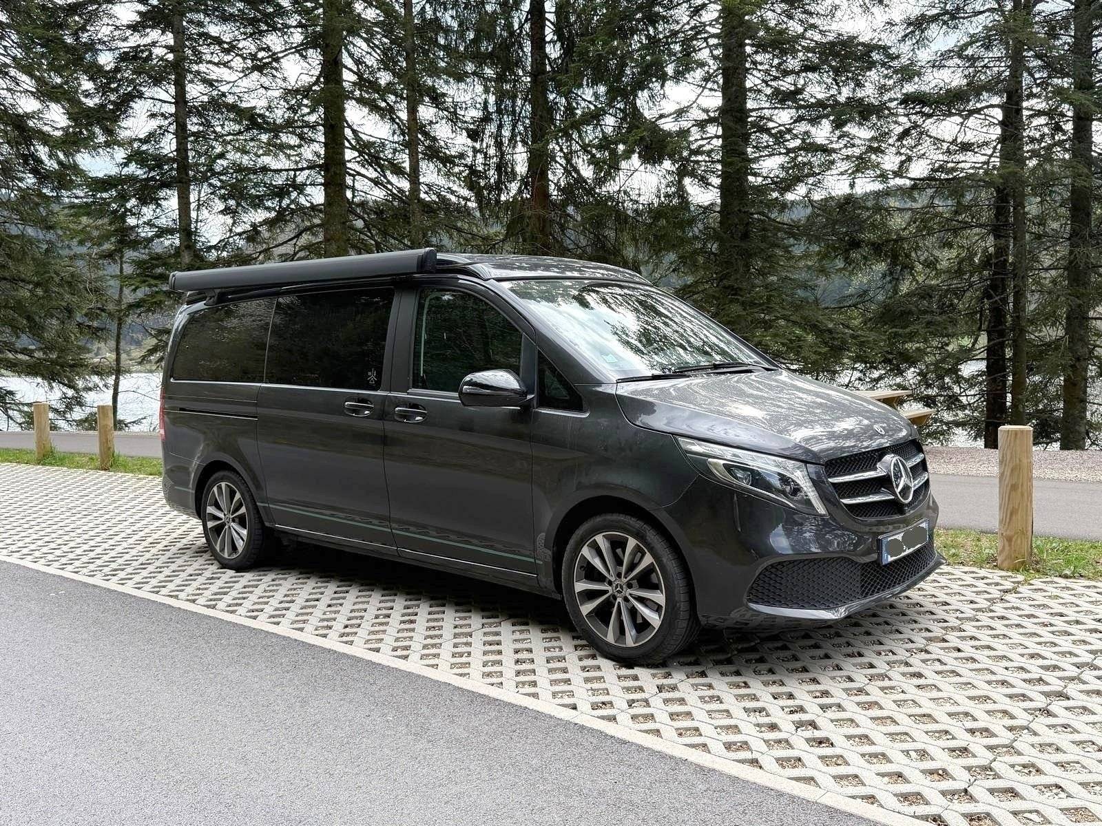 Front view from 3/4 Mercedes V 300 D - Yescapa