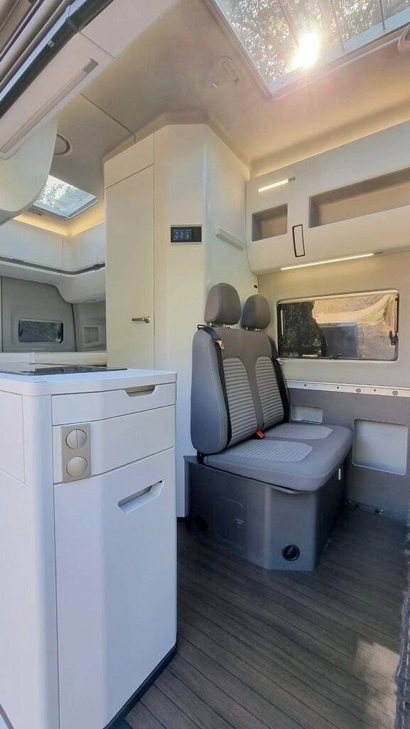 Coin cuisine Volkswagen Gran California - Yescapa