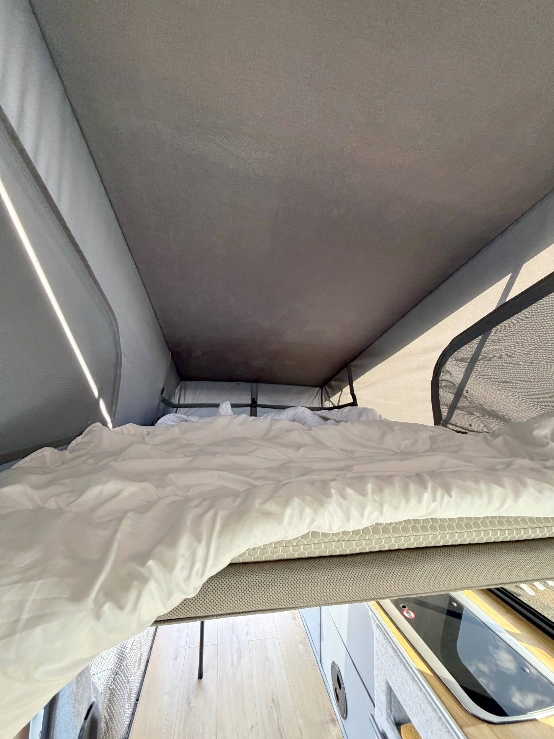 Dormidas Citroën Jumpy 1.6 l BlueHDI 115cv Combi M - Yescapa