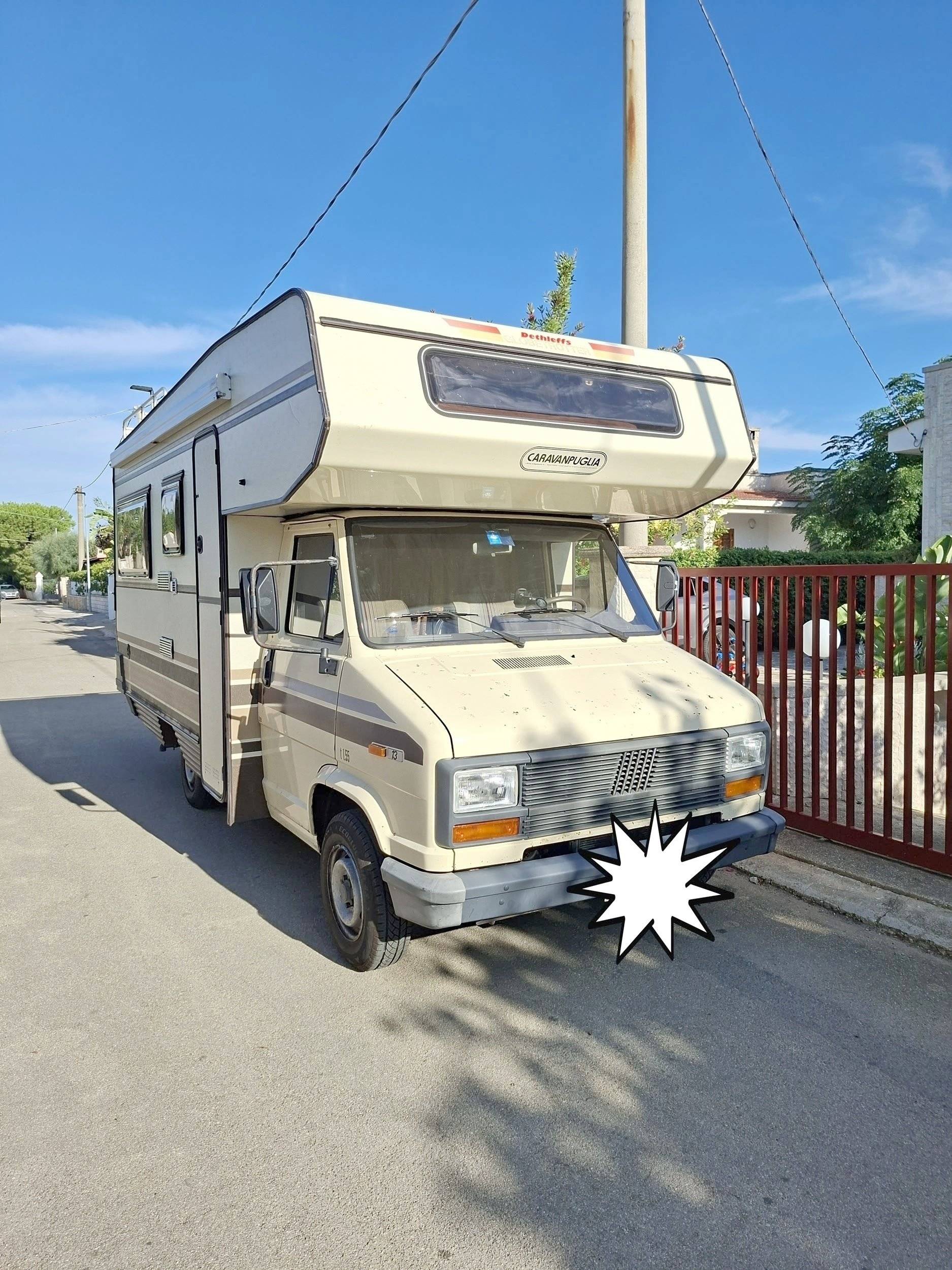 Vue avant de 3/4 Fiat Fiat Ducato 2.5 D - Yescapa