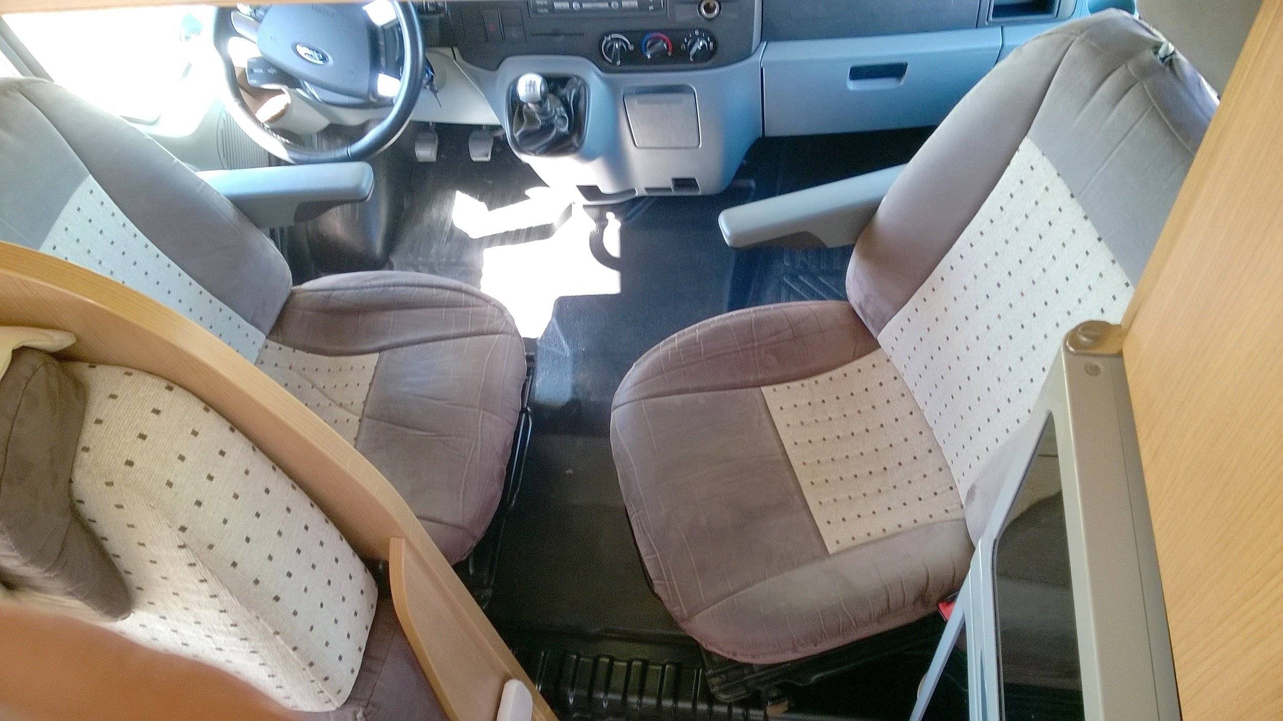 Challenger FORD TRANSIT 140CV