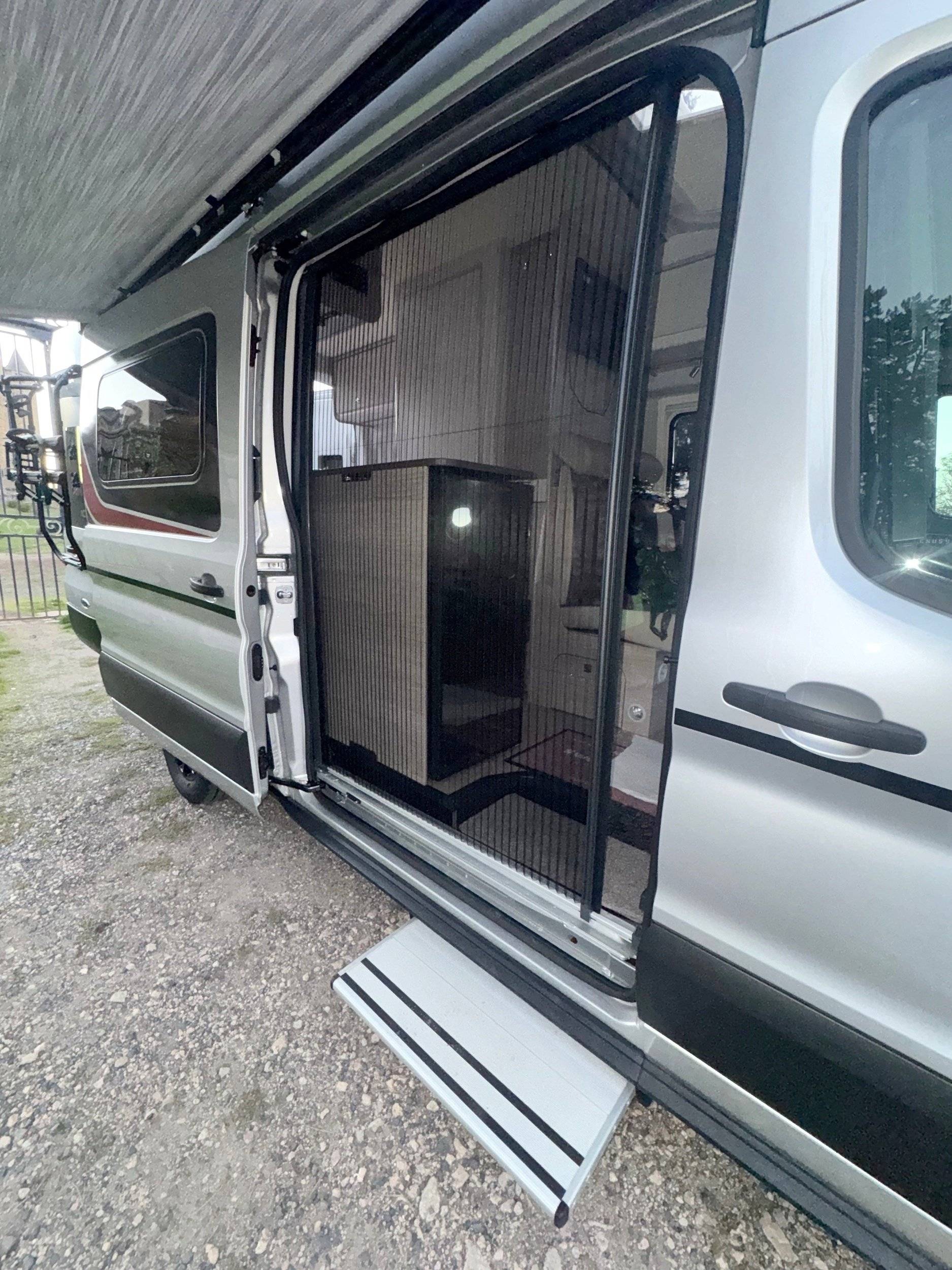 Bürstner LINEO C 590