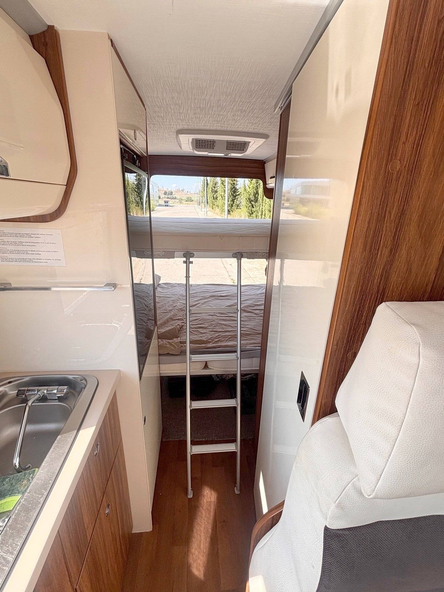 Plazas en cama Fiat Ducato 2,3 l Multijet 130 ch. - Yescapa