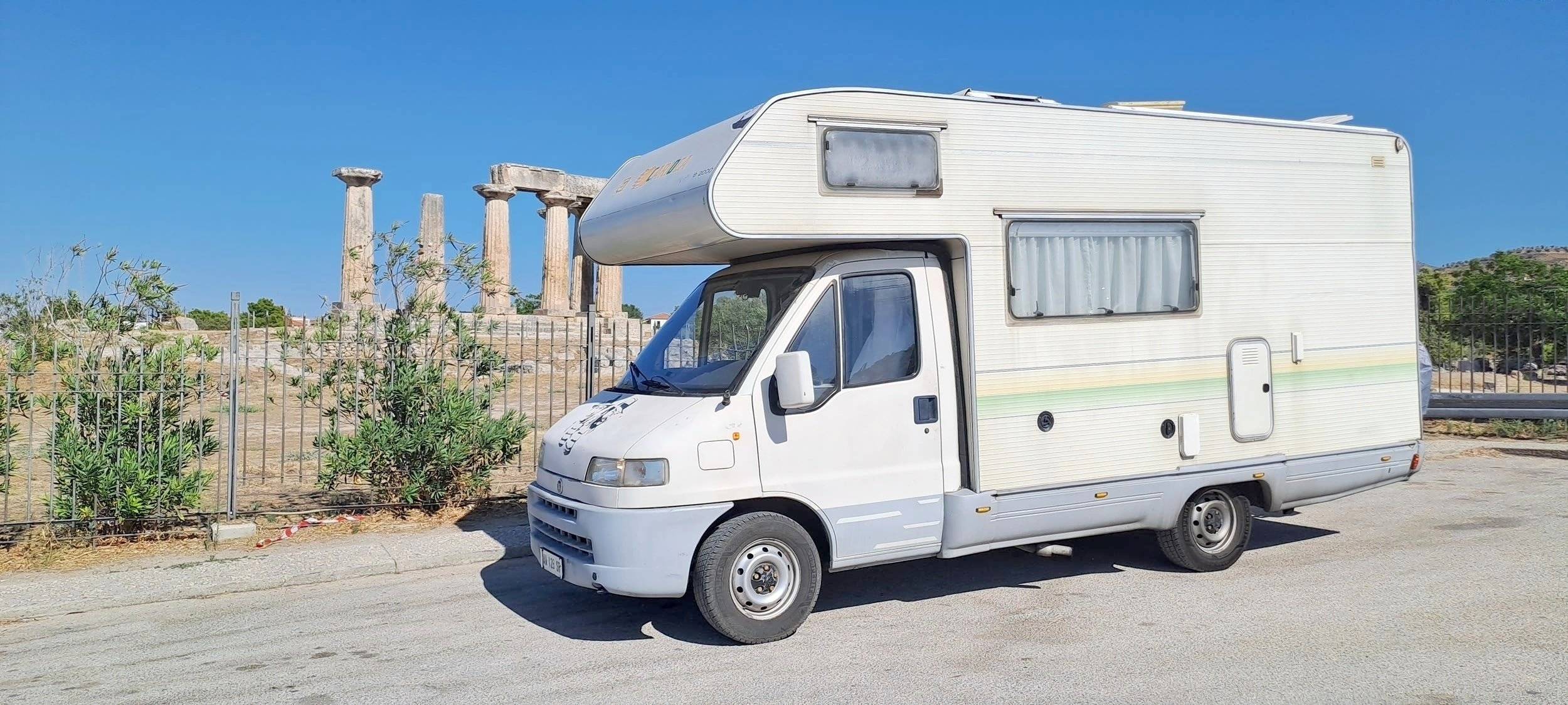 Voorkant 3/4 Fiat Ducato 1.9 - Yescapa