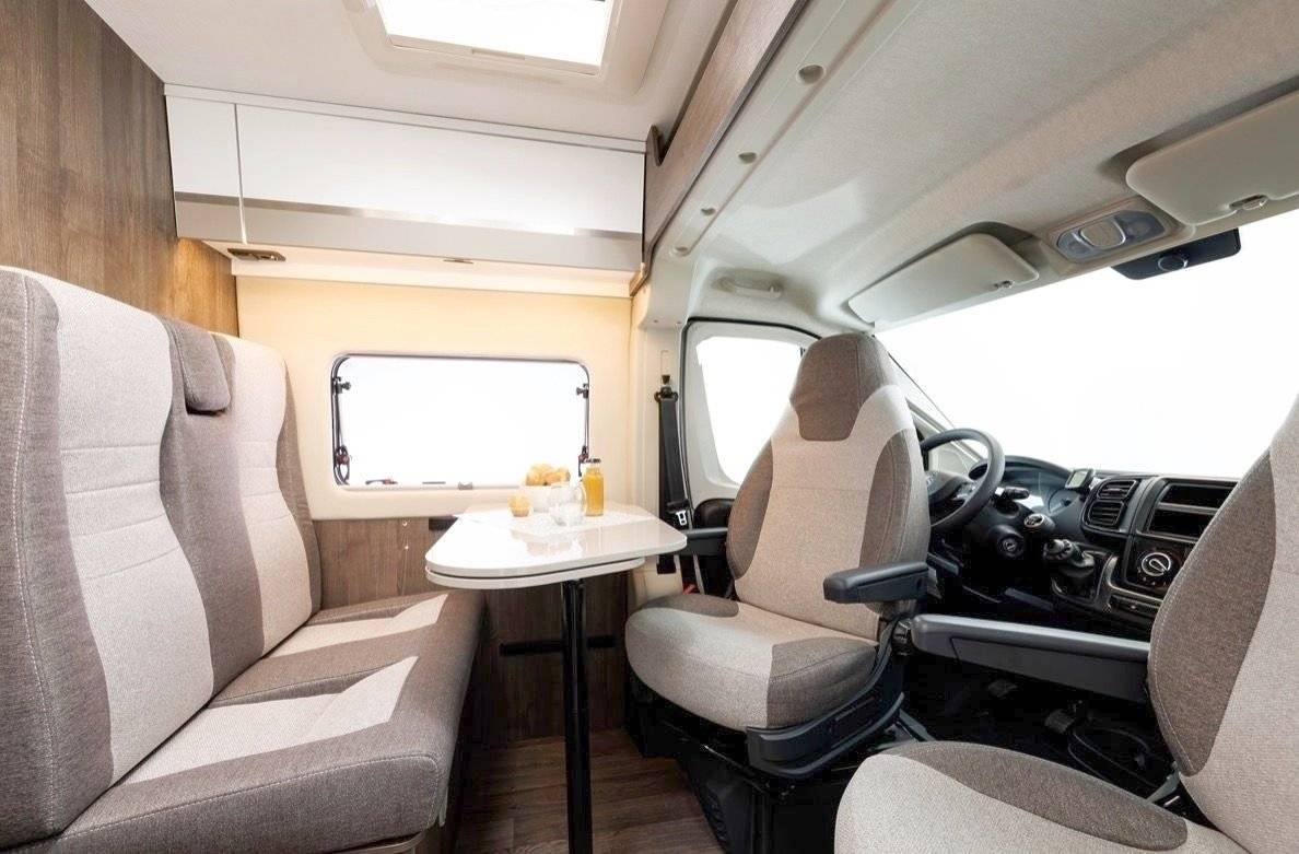 Comedor Citroën Jumper 2.2 Blue HDI 140 - Yescapa
