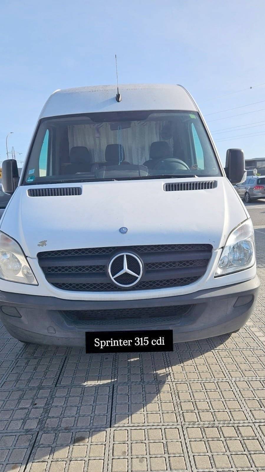 Vue avant de 3/4  - Yescapa