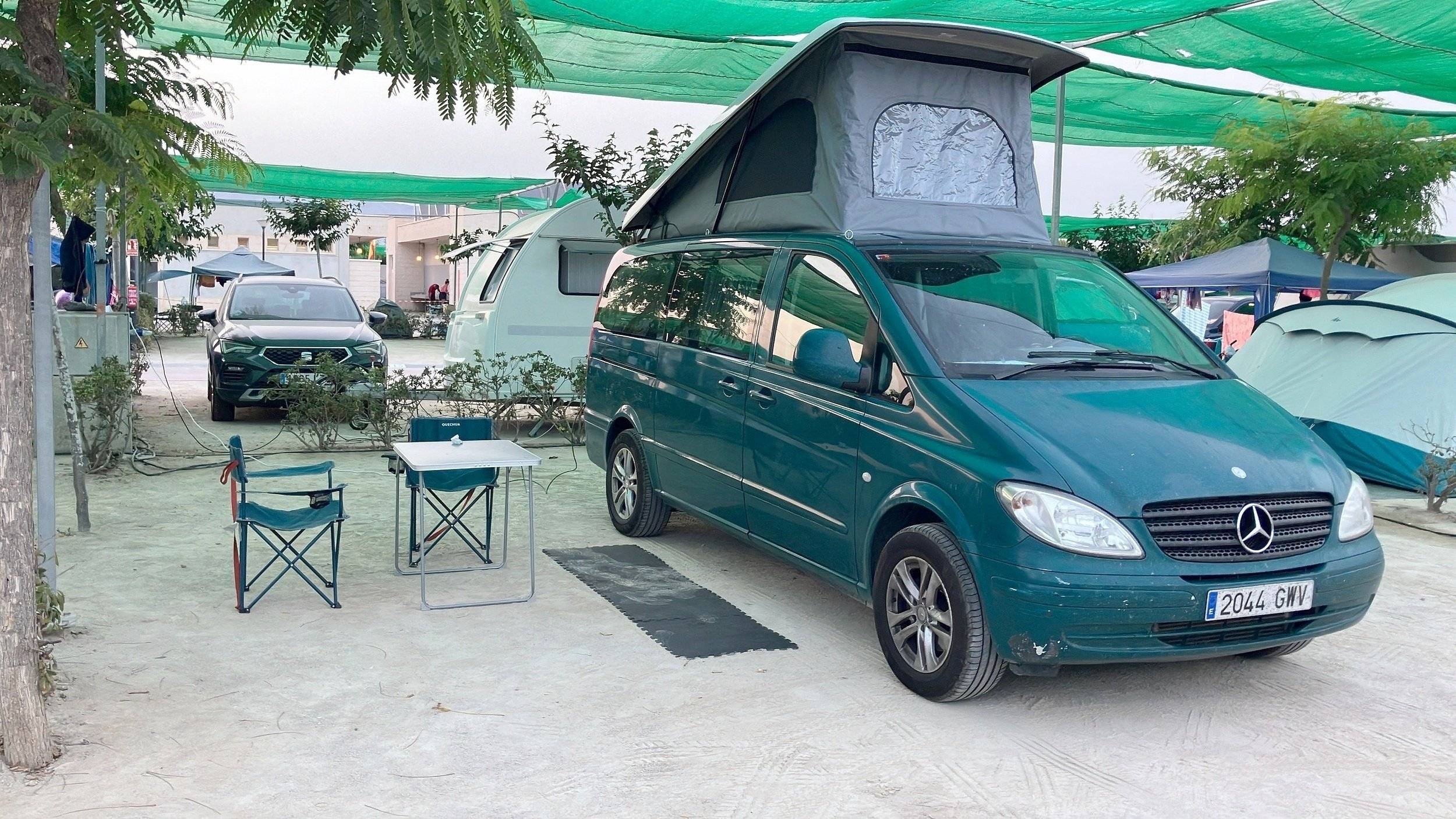 Vista frontale a ¾ Mercedes Vito 111 CDI 116 ch. - Yescapa