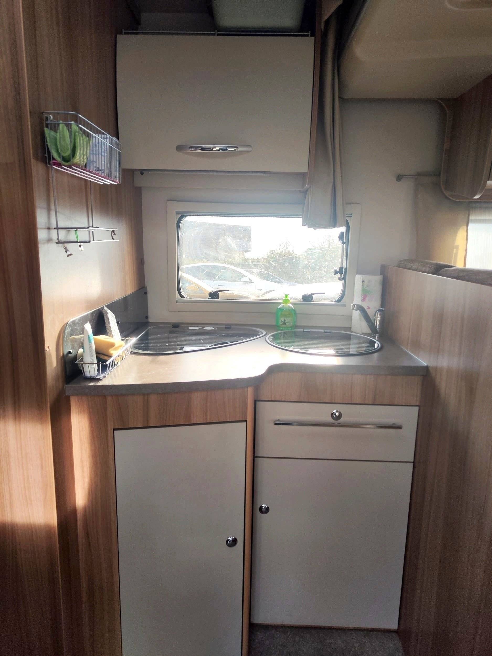 Challenger genesis 52