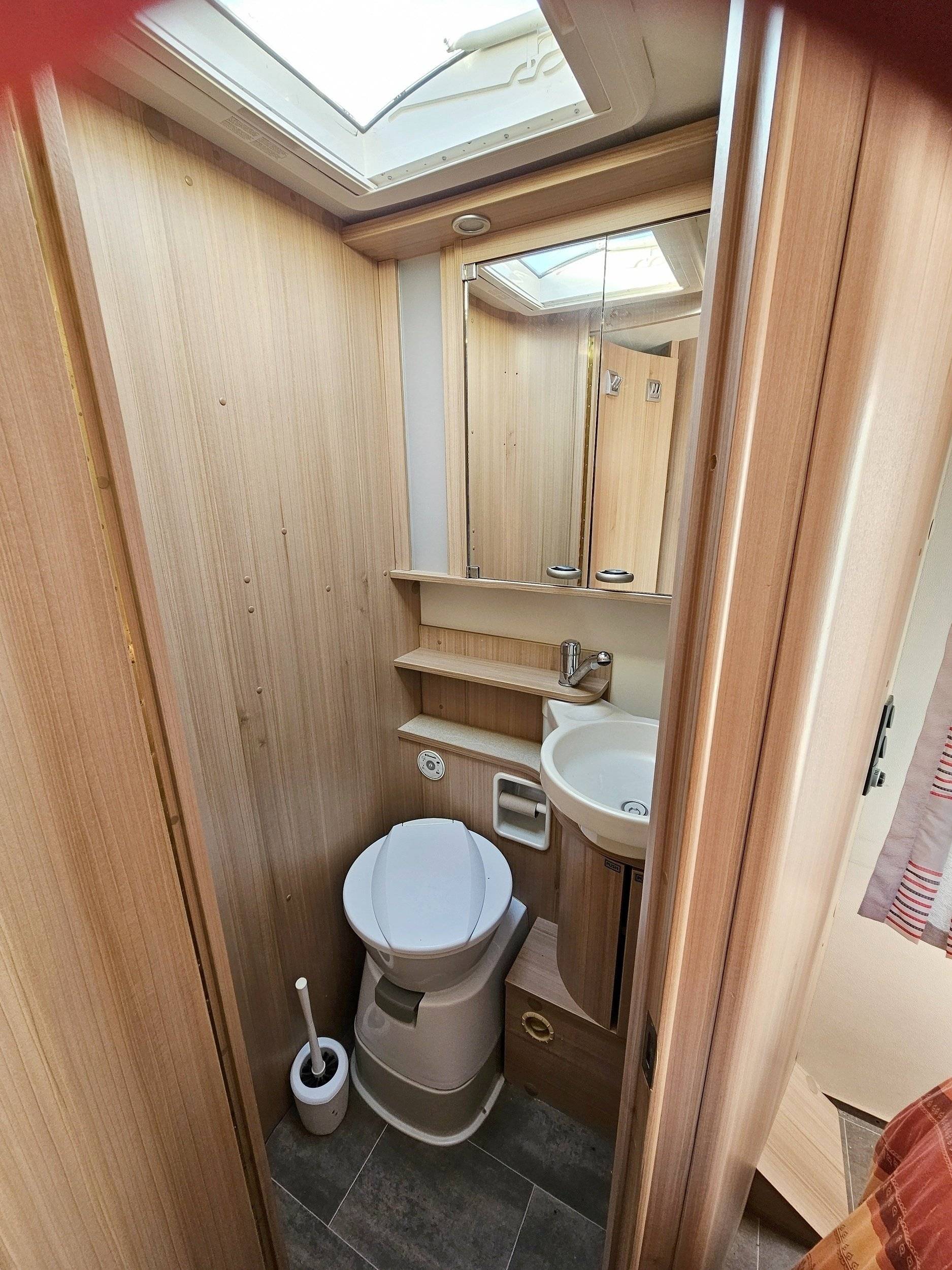 Bürstner Bürstner Ixeo time IT 734