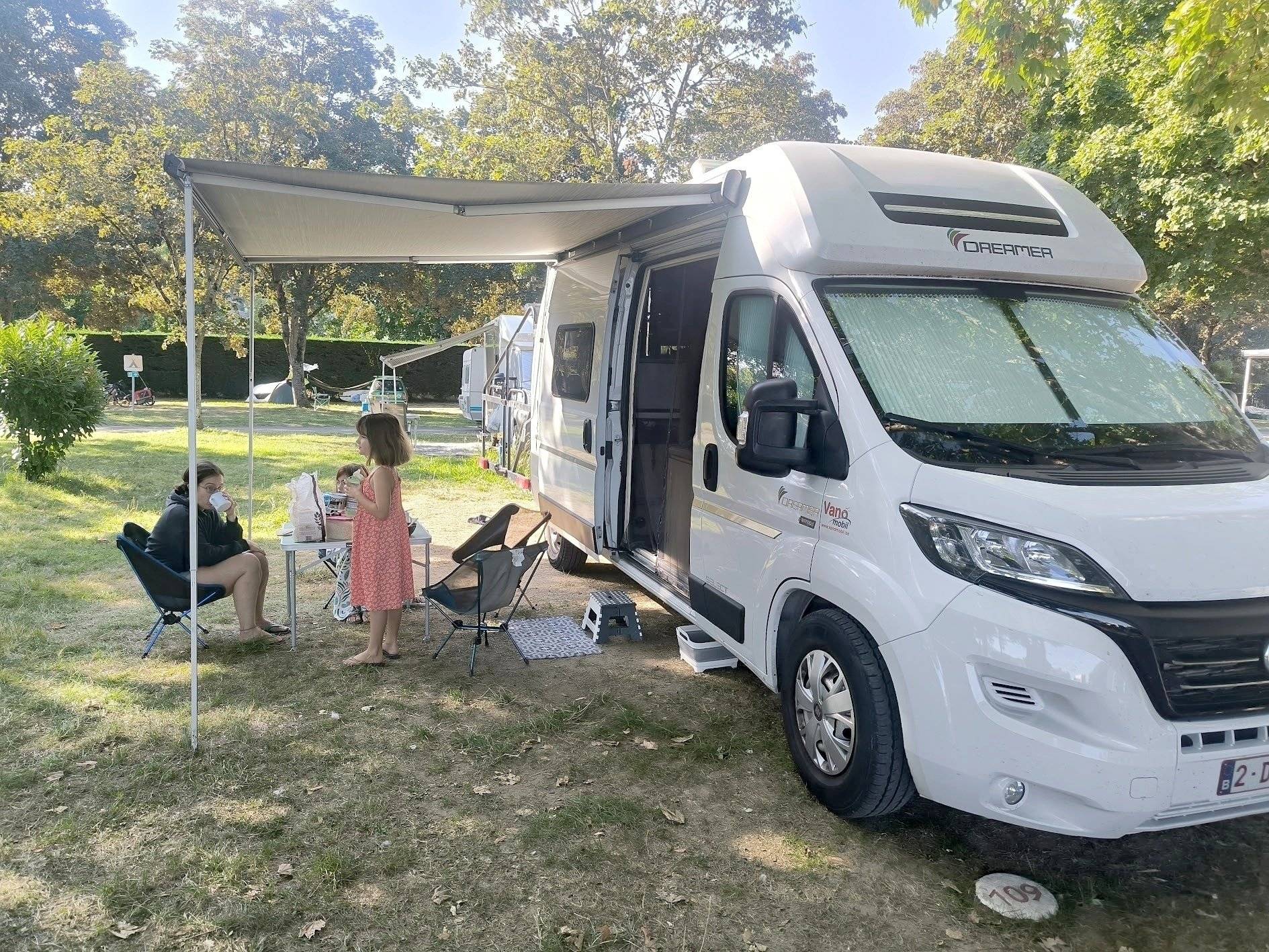 Dreamer Family van