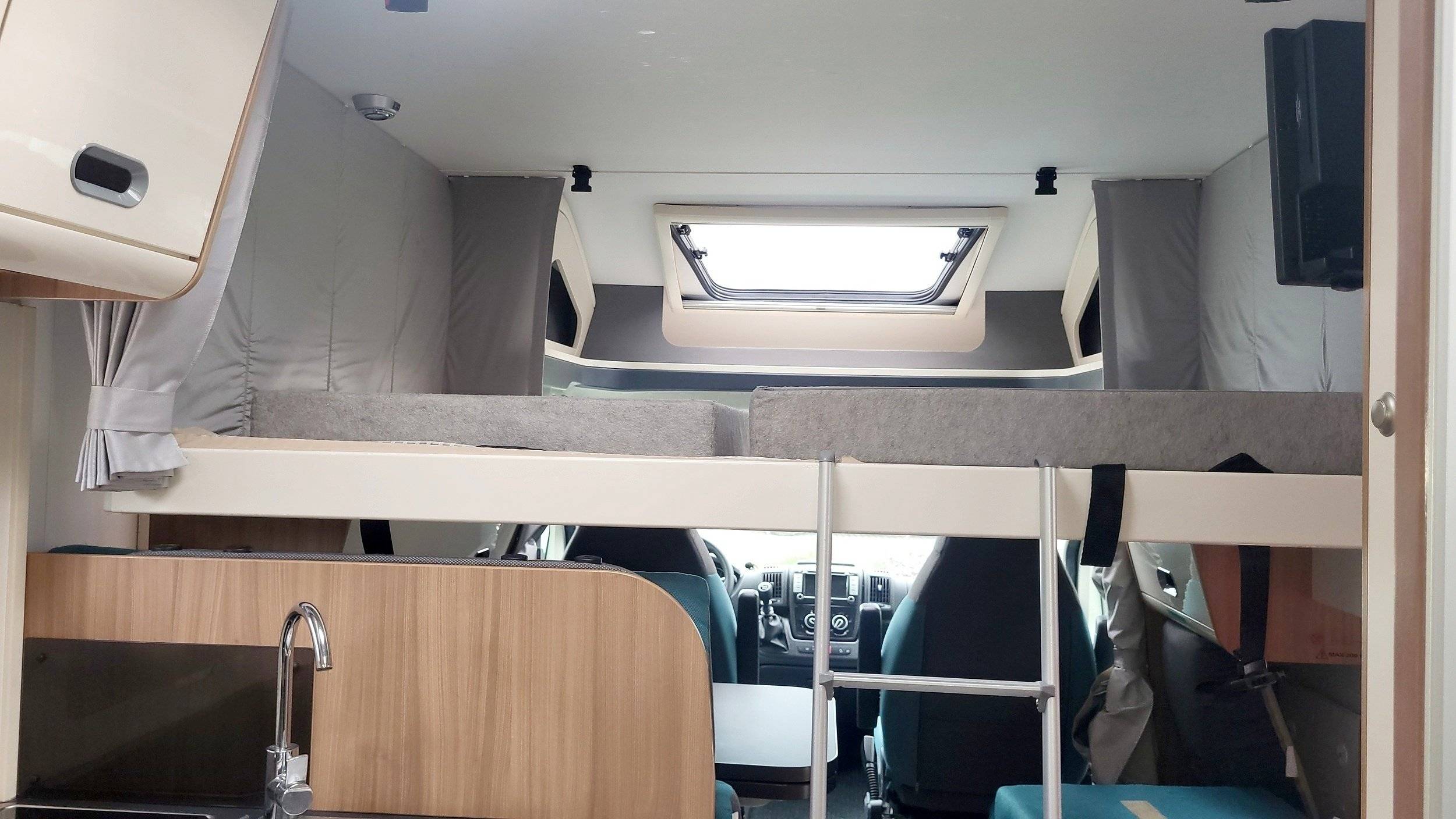 Sun Living S 70 SP
