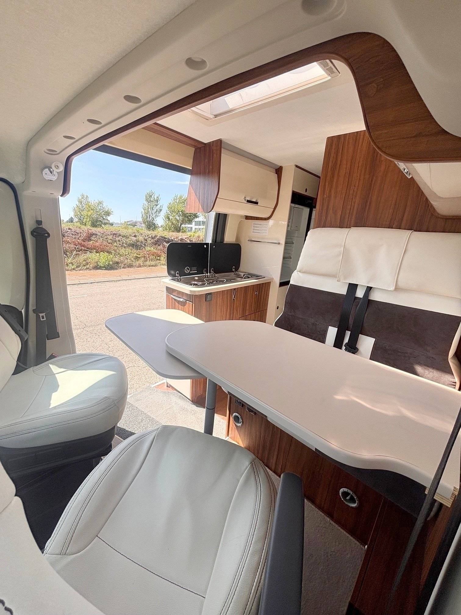 Comedor Fiat Ducato 2,3 l Multijet 130 ch. - Yescapa