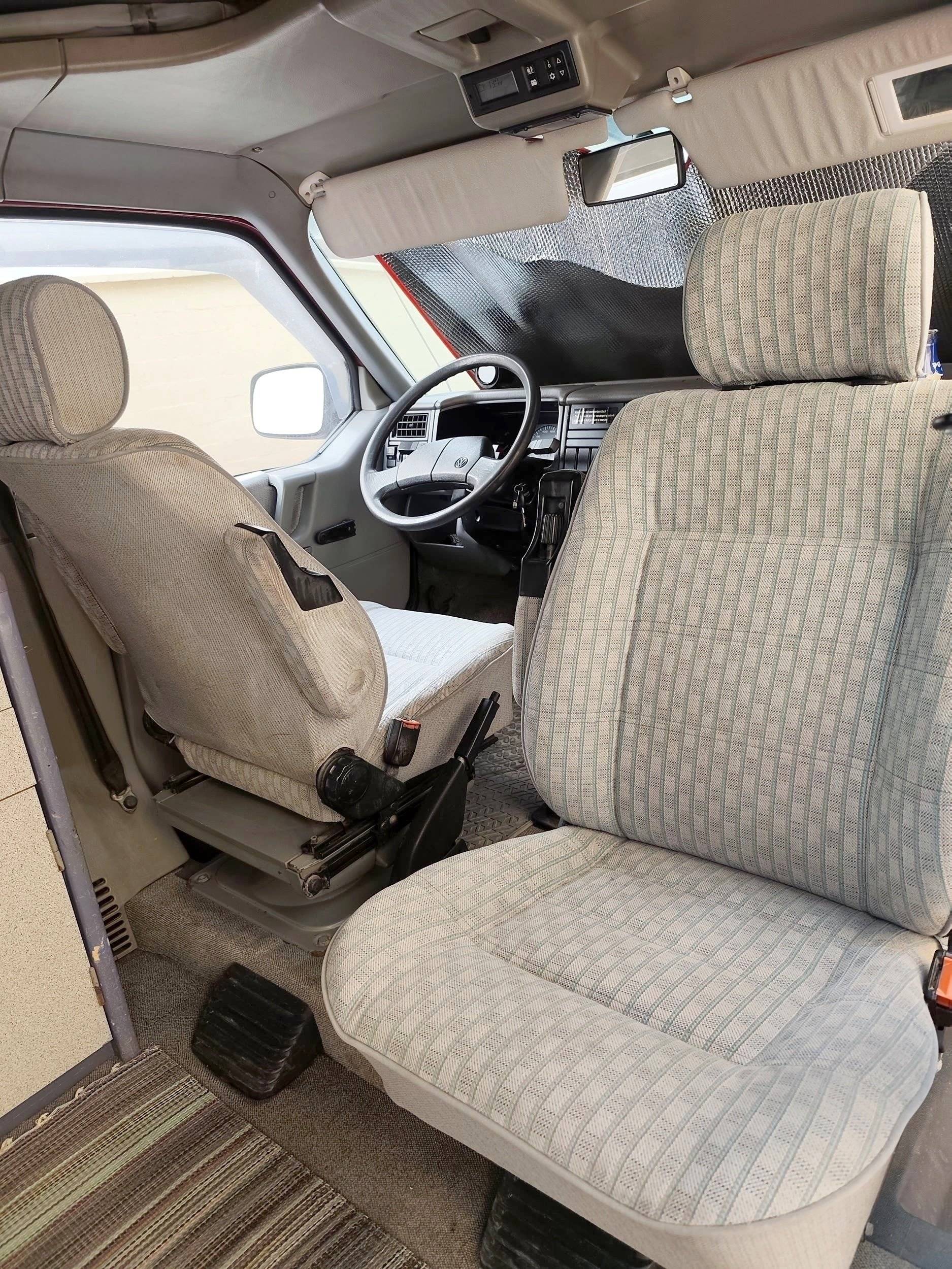 Eethoek Volkswagen Transporter 1.9 TDI - Yescapa