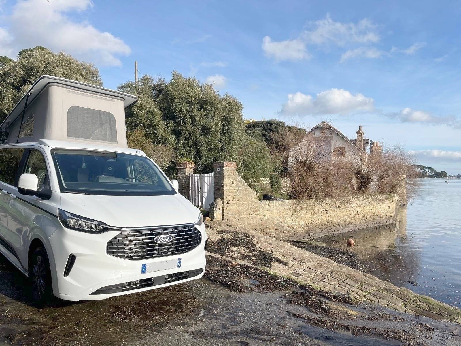 Ford Custom 2,0 l 130 ch