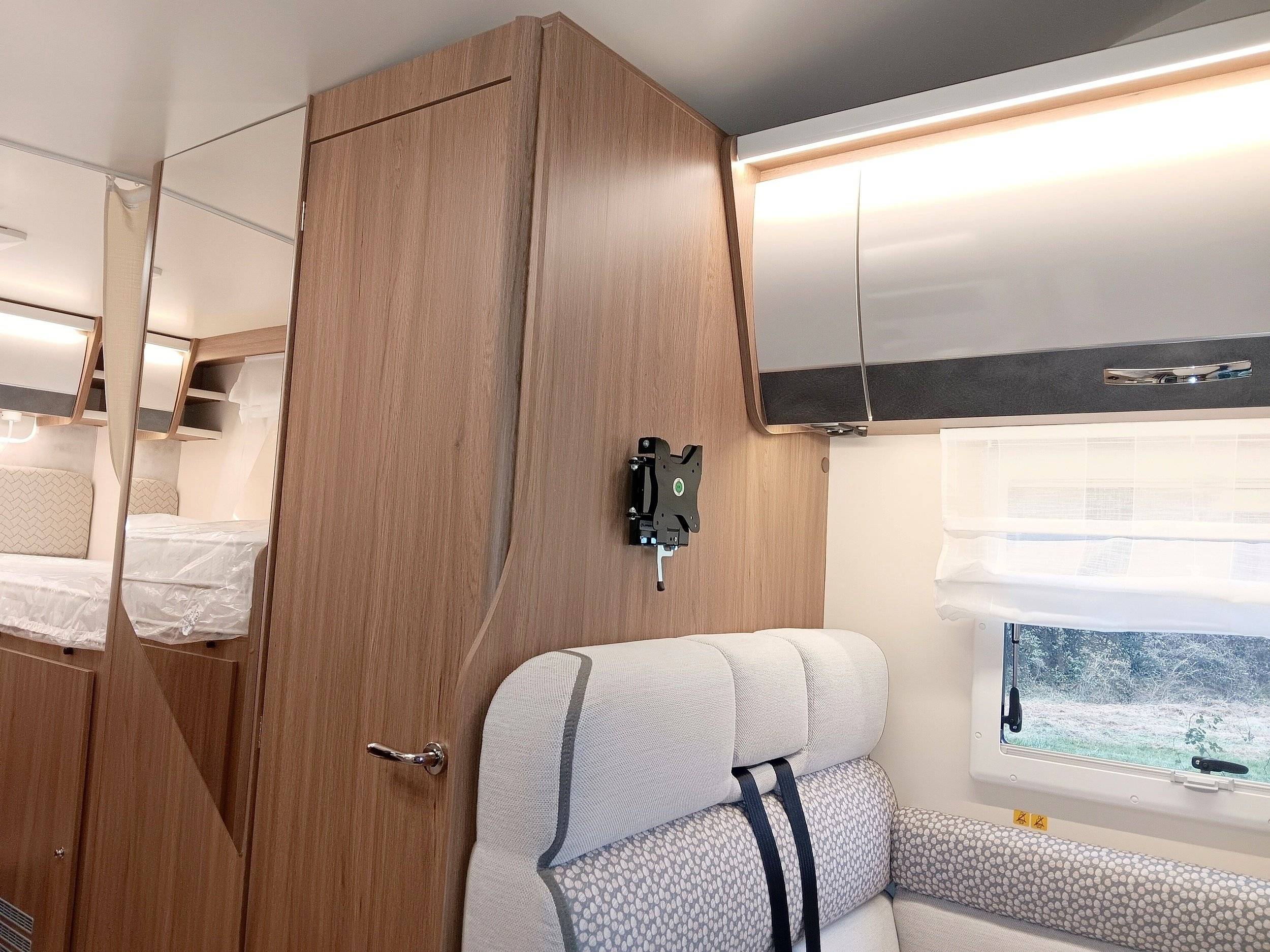 Elnagh Elnagh  Baron 565