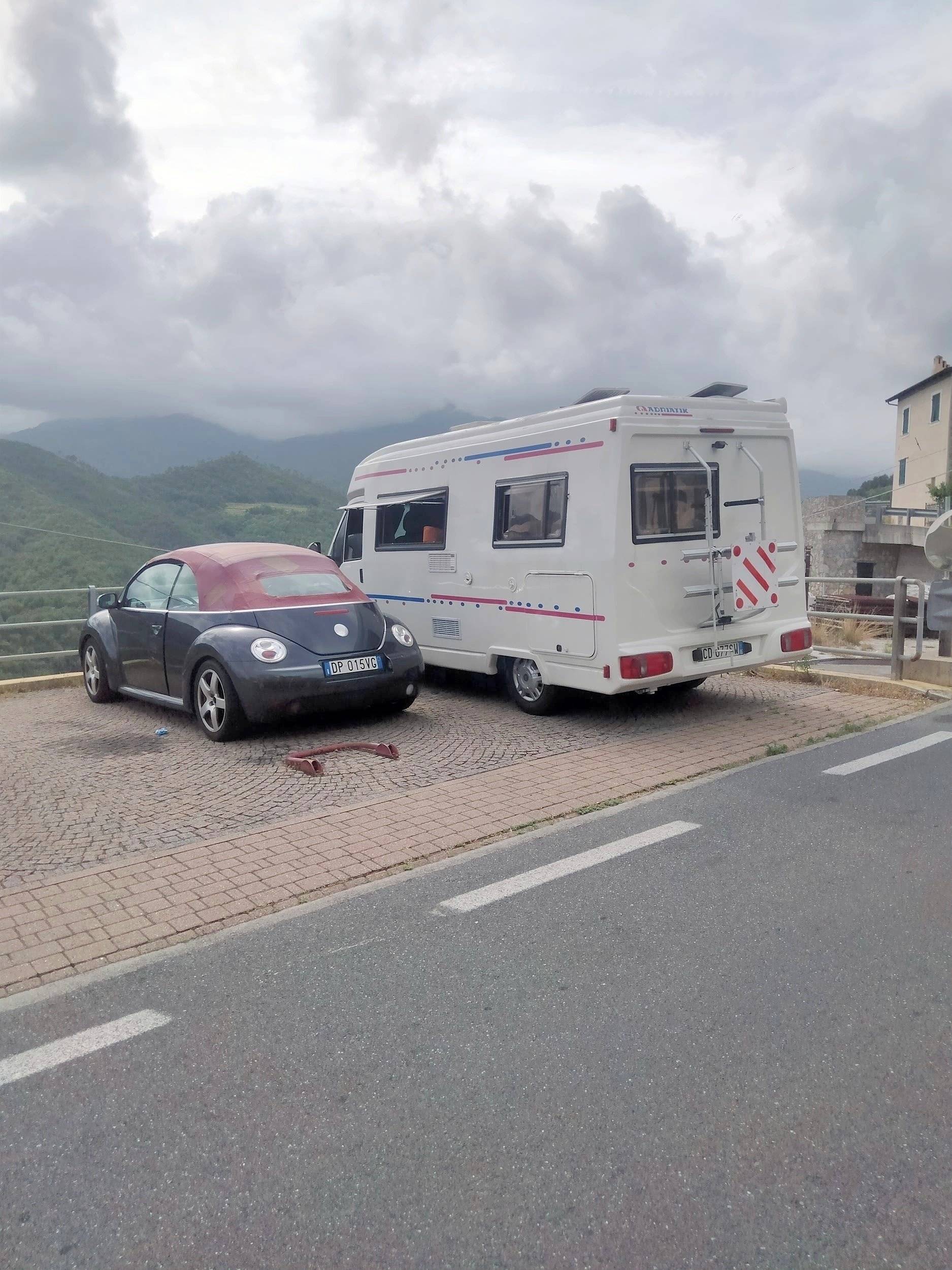 Adria 4 Twin
