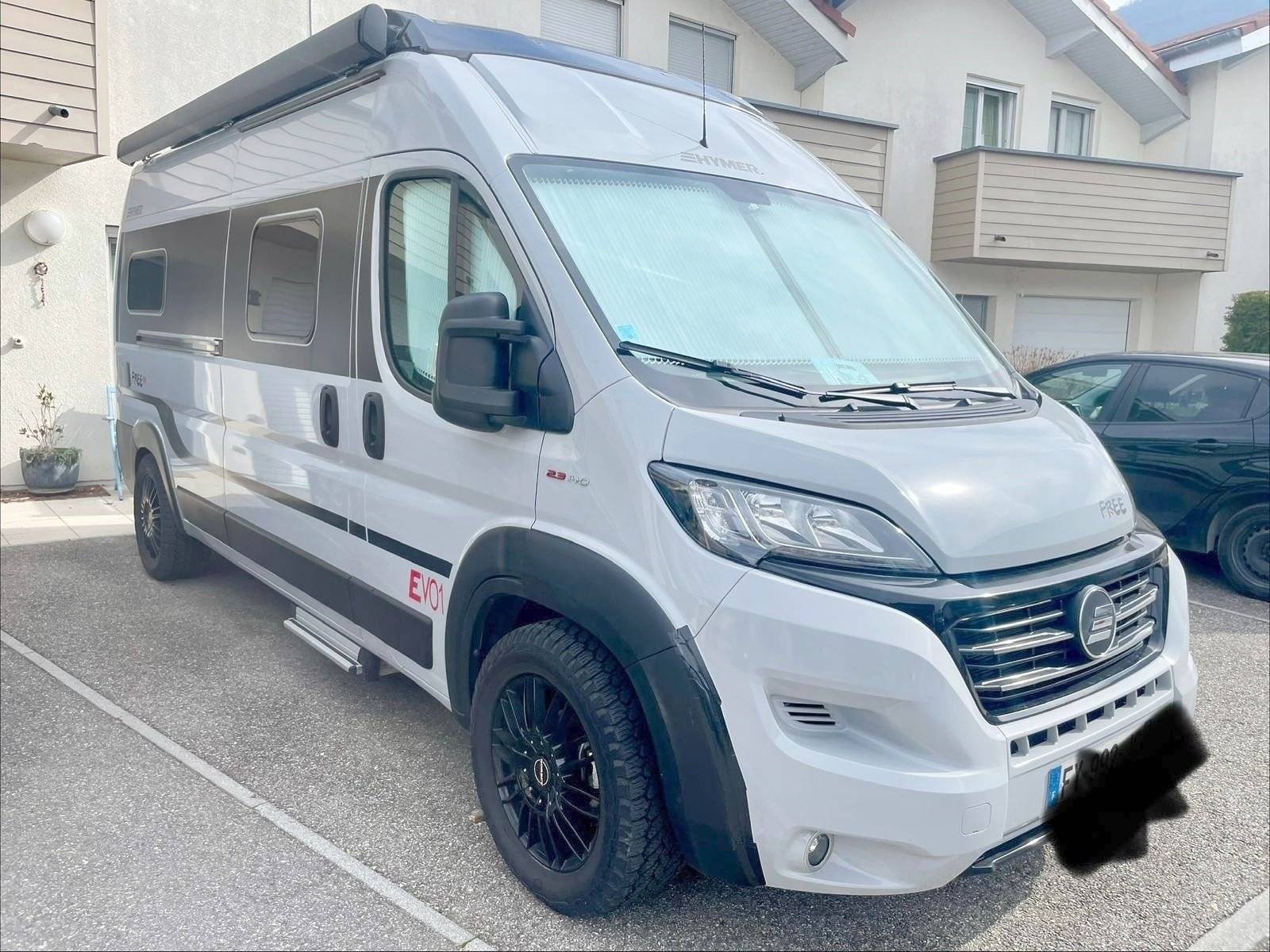 Front view from 3/4 Fiat DUCATO 2.3 140CV - Yescapa