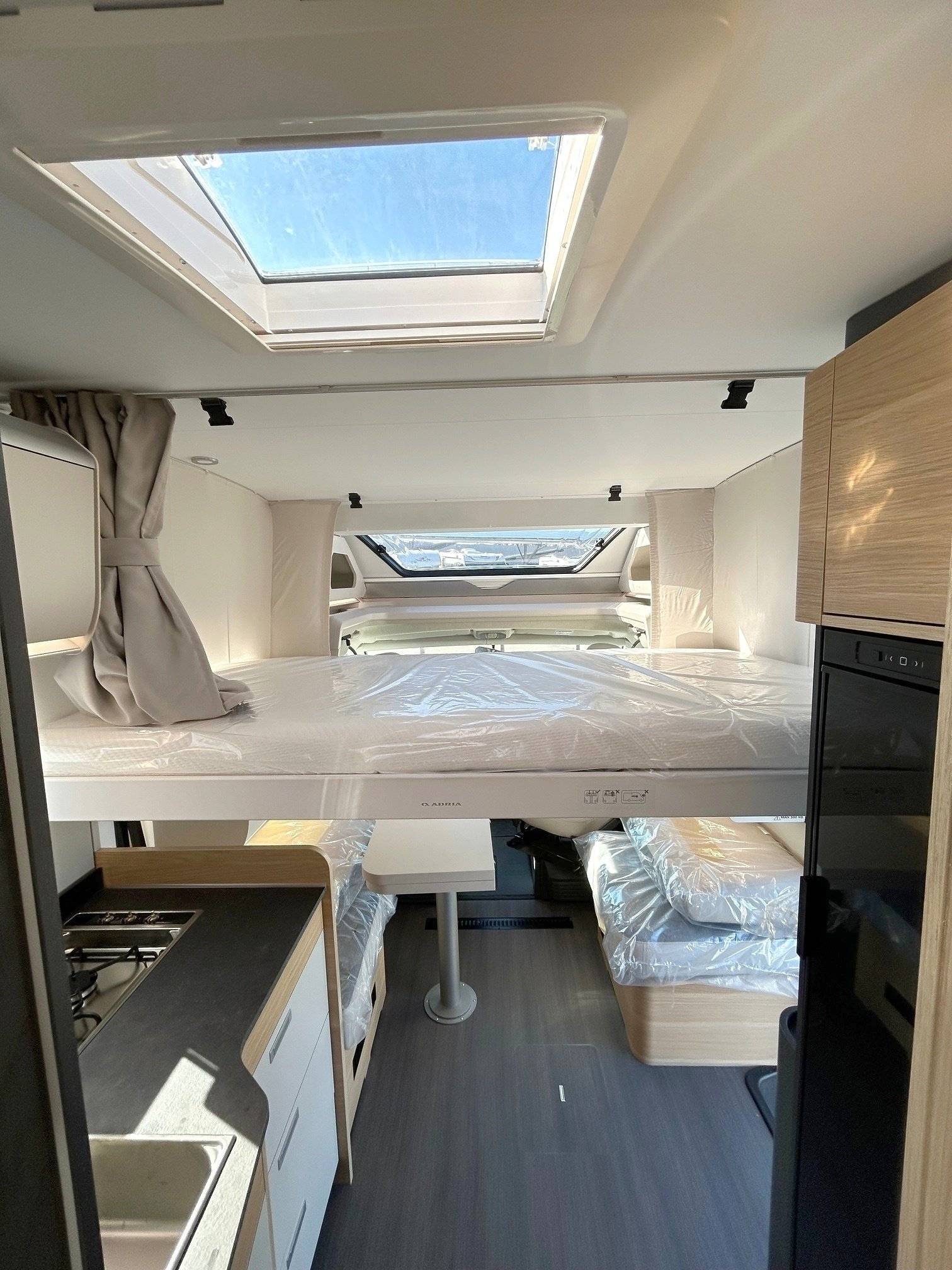 Adria MATRIX AXESS 650SC