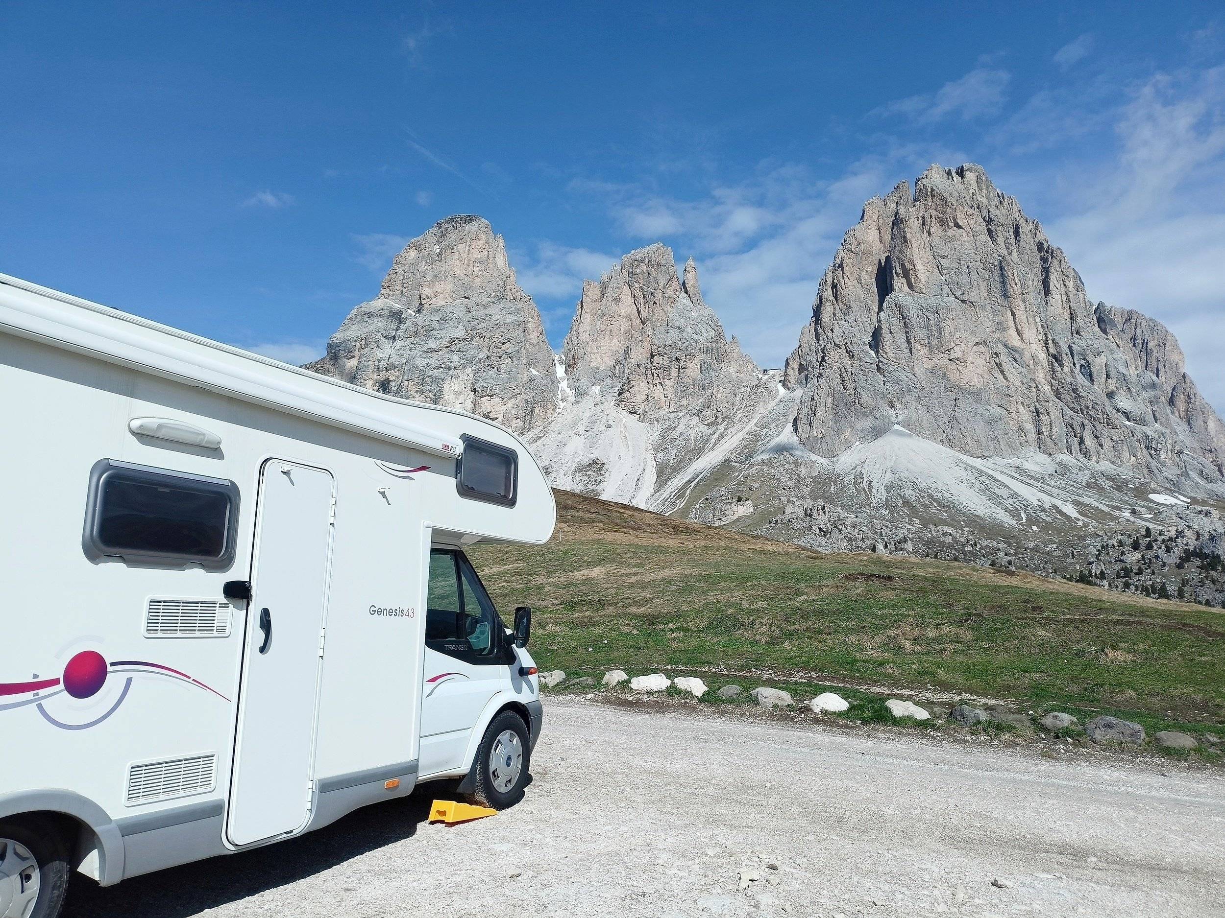 Challenger FORD TRANSIT
