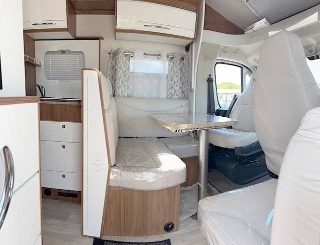 Pilote PILOTE Essentiel P706 C