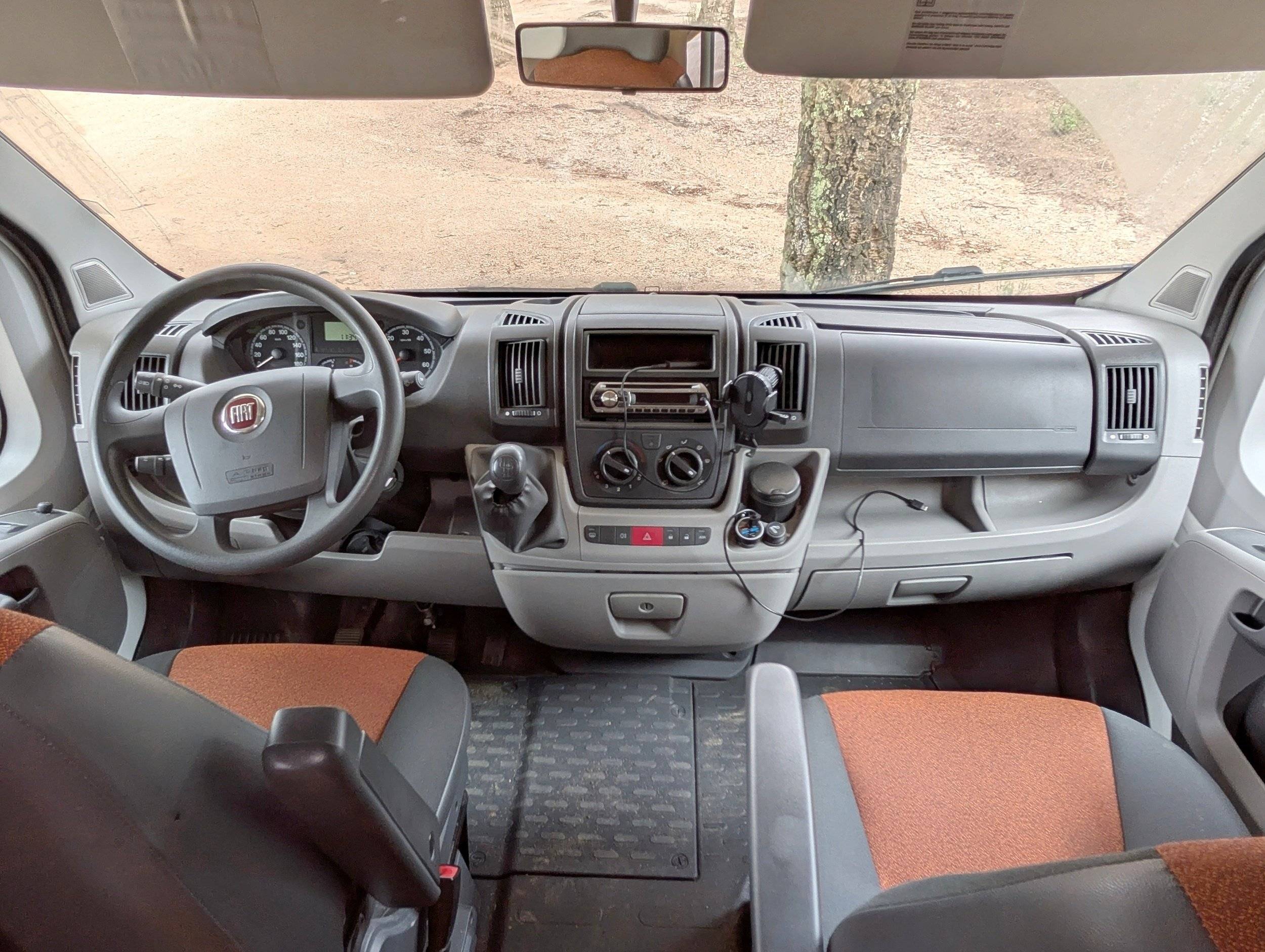 Sharky Daily 2,3 l 130 ch