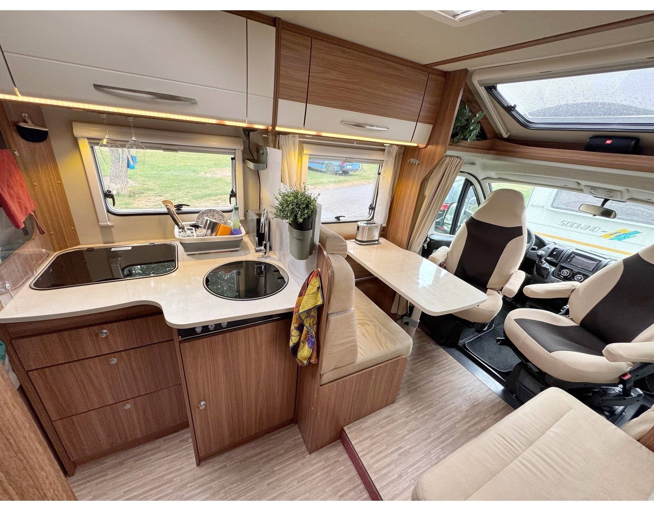 Essecke Fiat Ducato 130 Multijet II 2.3D der 3. Generation (Typ 250) - Yescapa