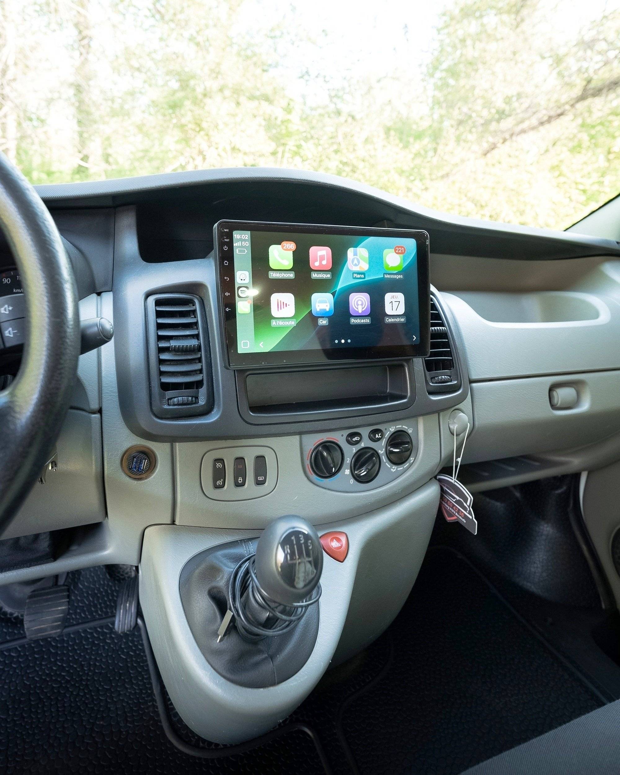 Fahrerbereich Renault Trafic 115 ch - Yescapa