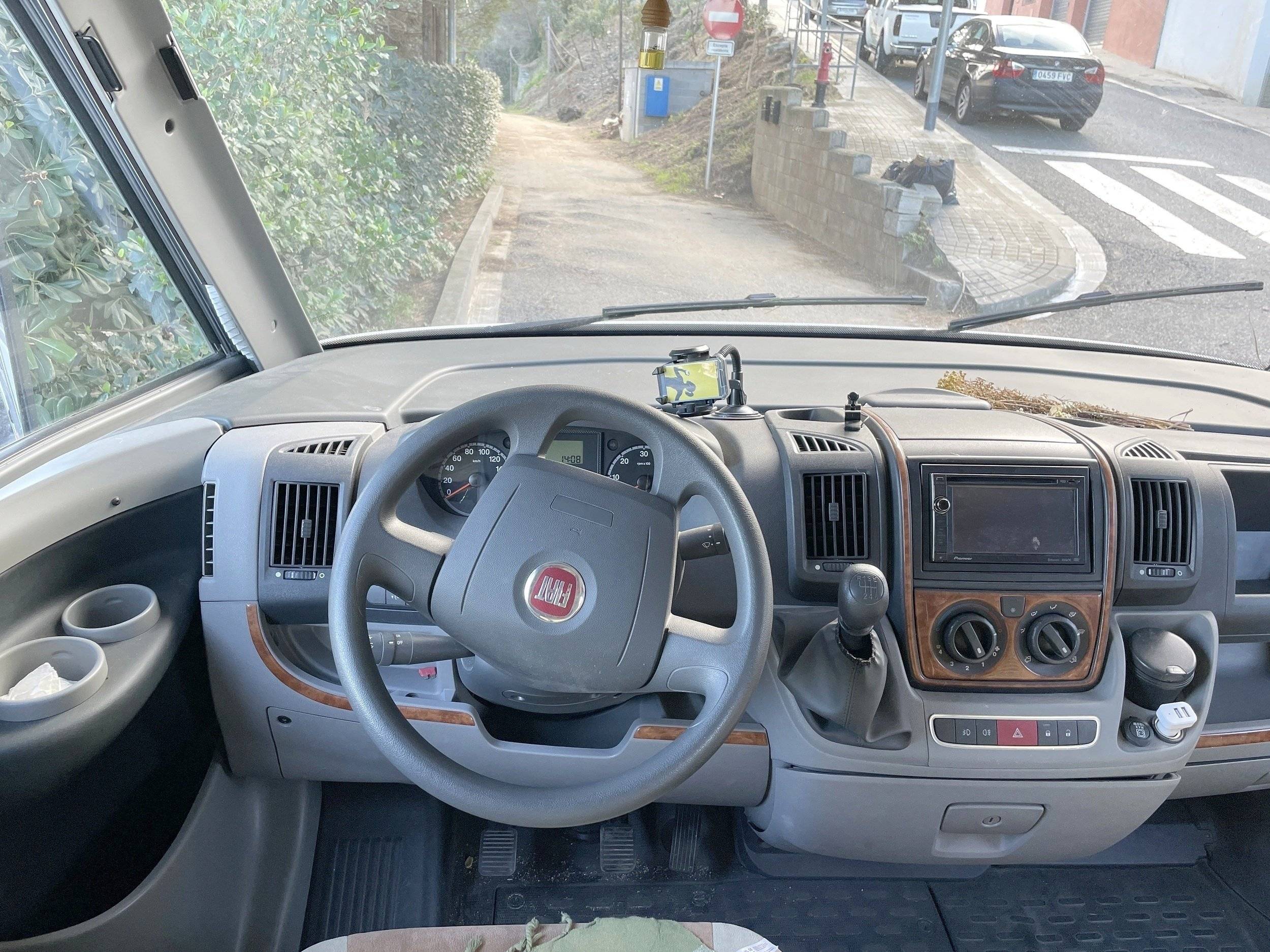 Bürstner Aviano i675