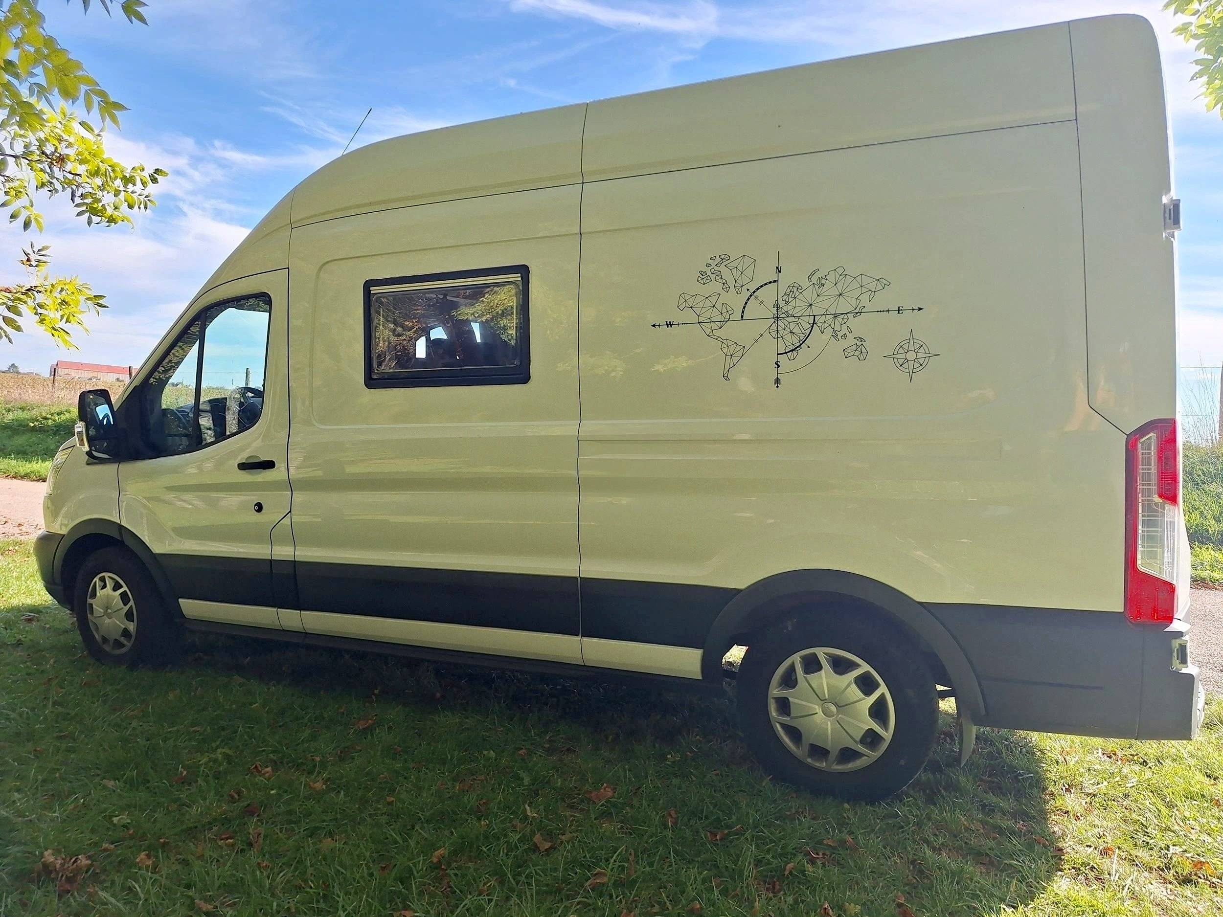 Ford Transit 2,2 l 140 ch
