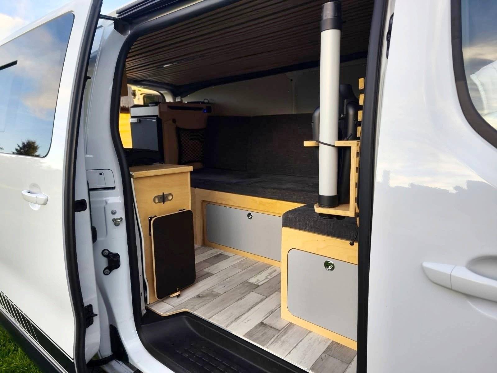 Loisirs 12 Jumpy 2l 180cv bte auto