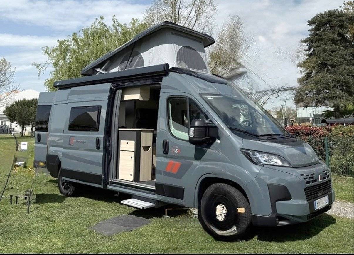 Challenger CHALLENGER F&S