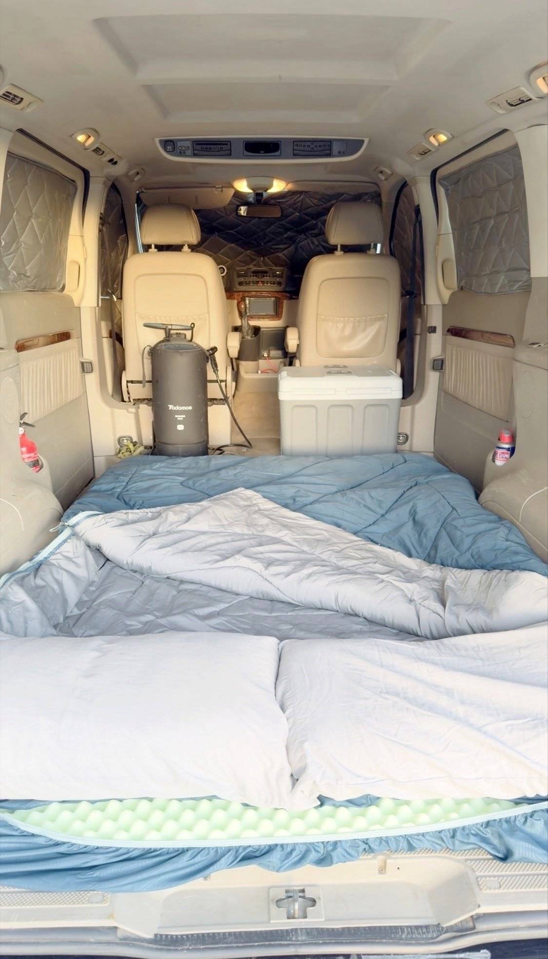 Couchages Mercedes Viano - Yescapa