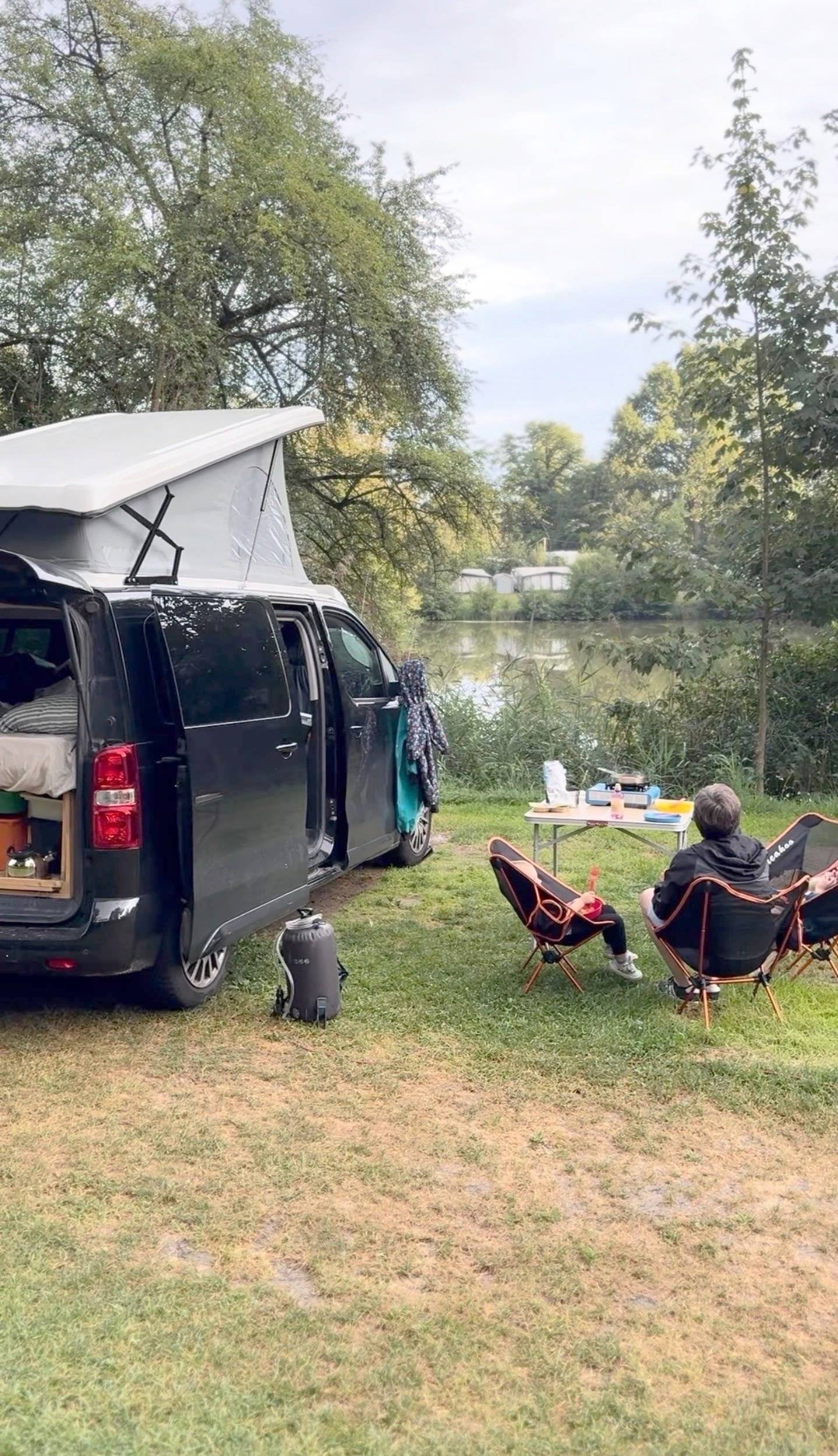 Peugeot TRAVELLER