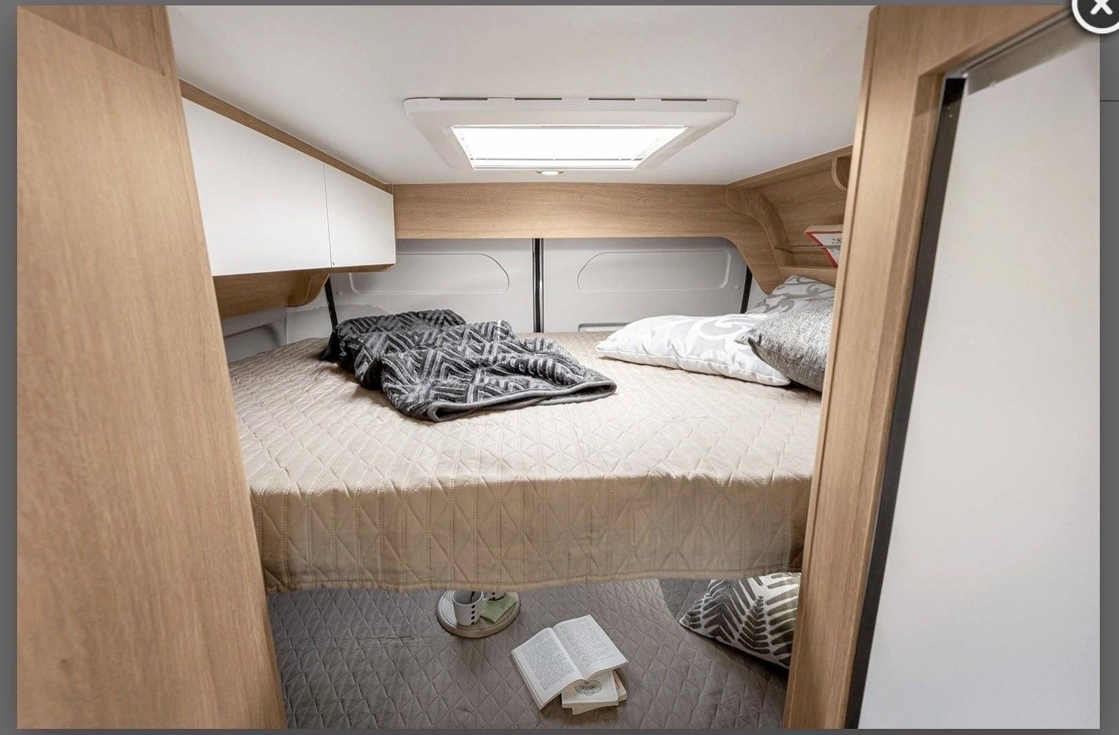 Couchages Peugeot Boxer 2.2 Blue HDI 140ch - Yescapa