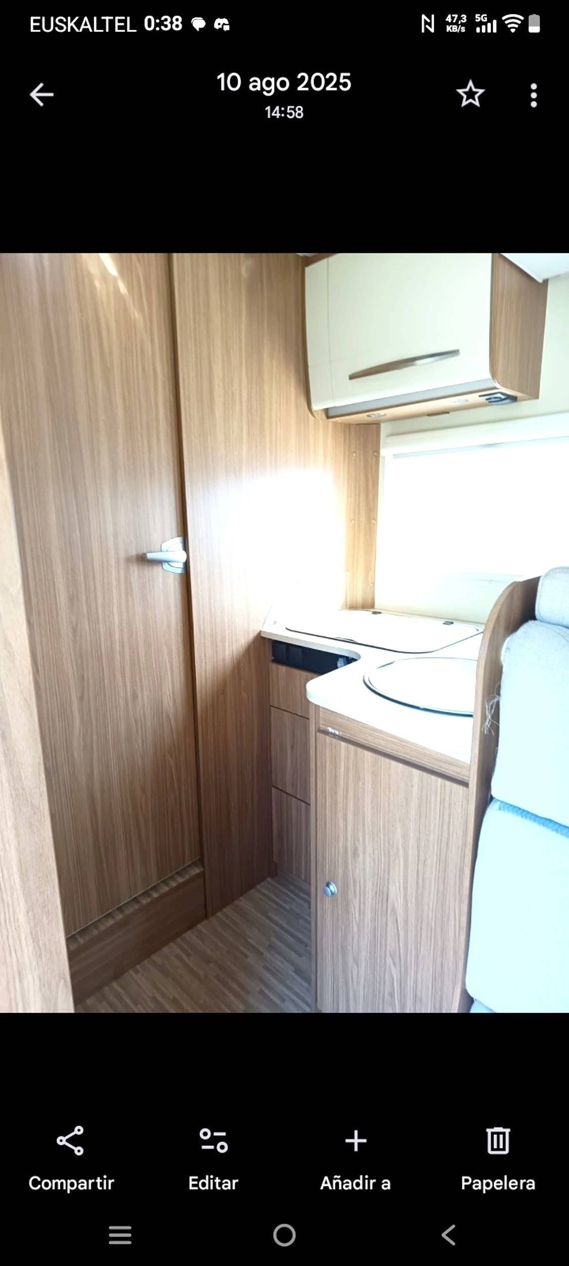 Kitchen Iveco 2.3 TD - Yescapa