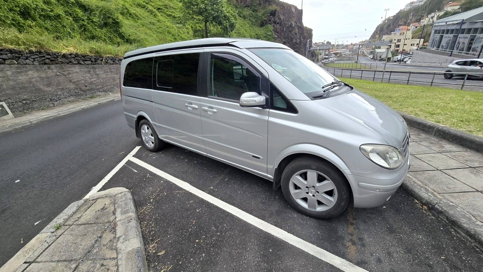 Front view from 3/4 Mercedes Mercedes Marco polo - Yescapa