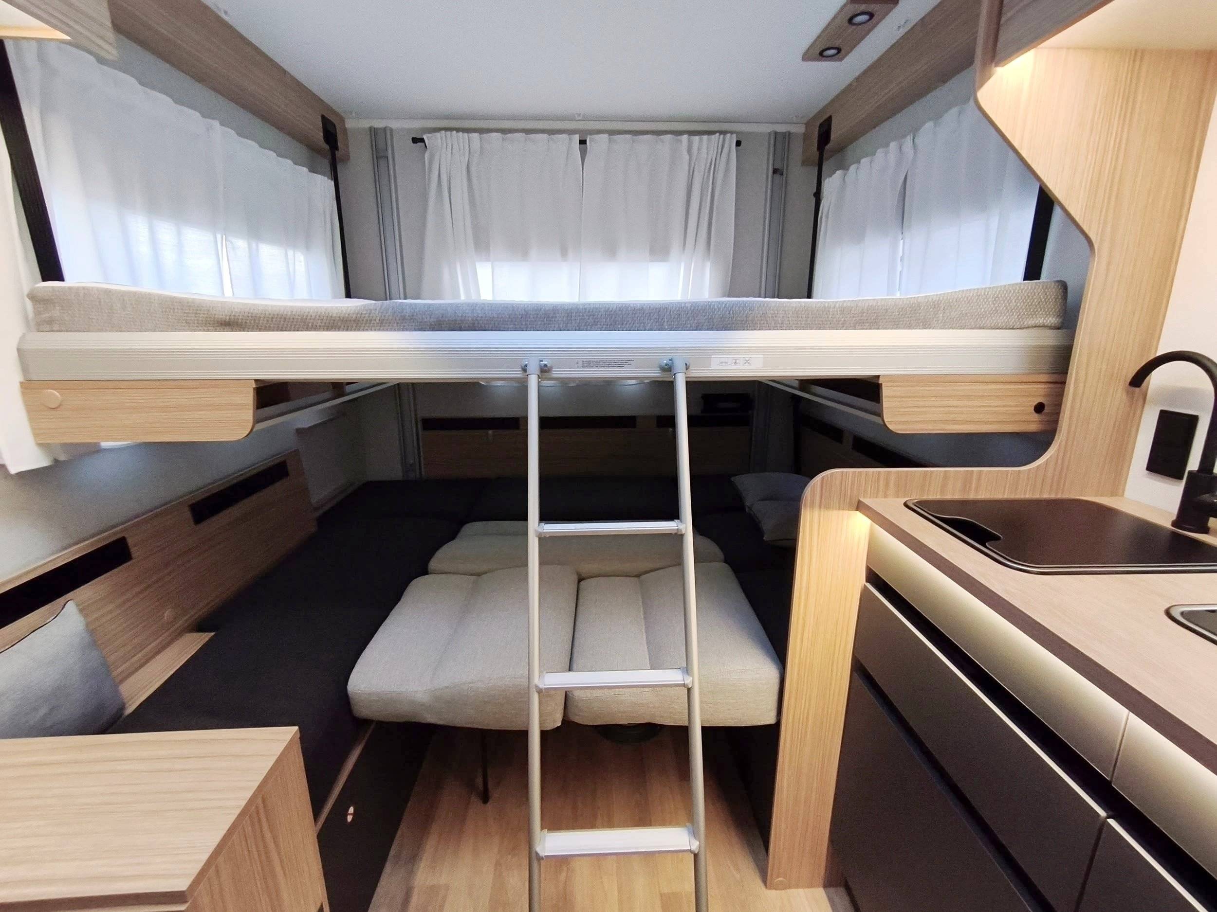 Plazas en cama Fiat Ducato 2,2 l Multijet 130 ch. - Yescapa